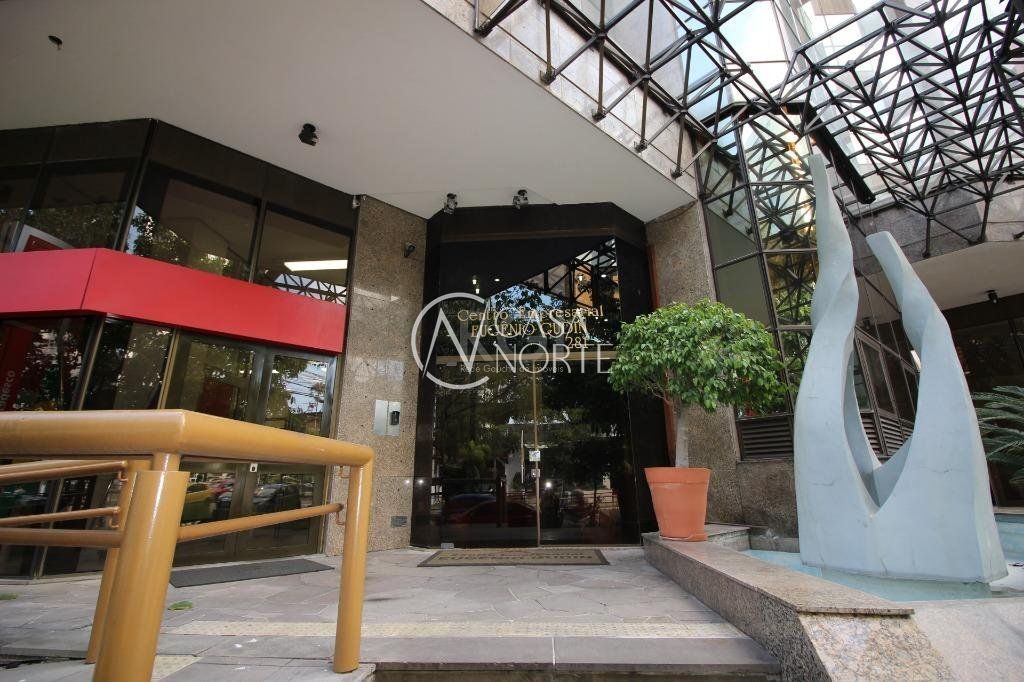 Sala Comercial à venda , 157m², 1 vaga, Avenida Carlos Gomes no bairro Auxiliadora em Porto Alegre