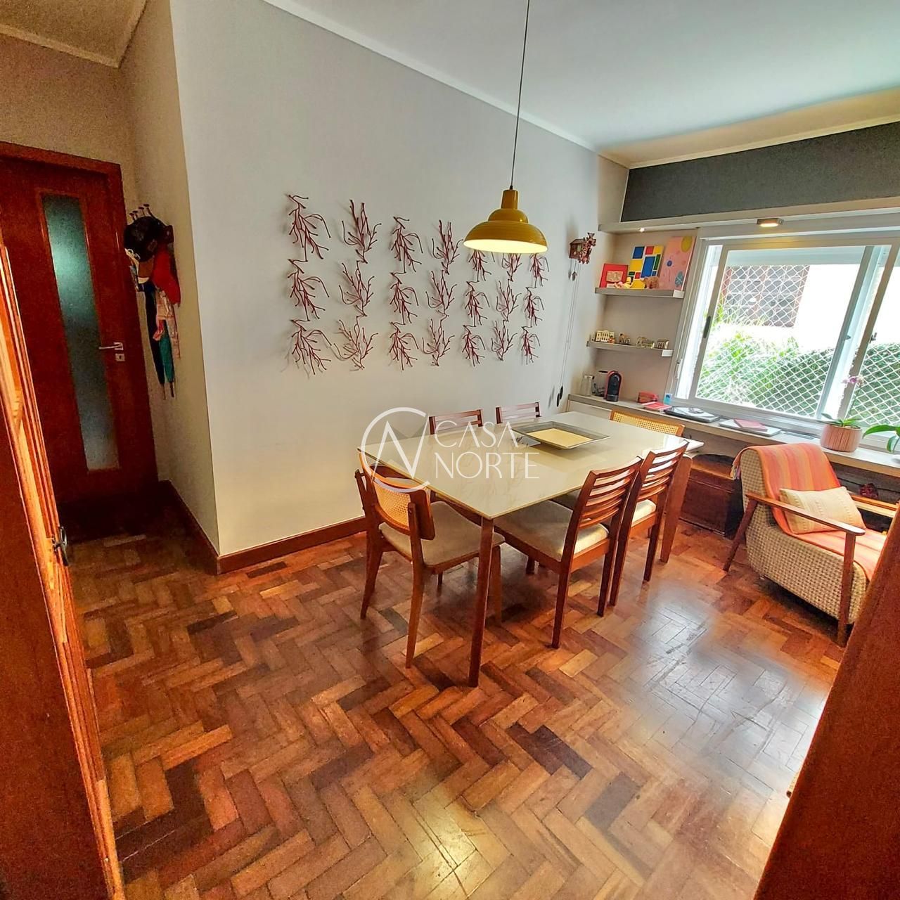 Apartamento à venda com 3 quartos, 95m², Rua Pedro Weingartner no bairro Rio Branco em Porto Alegre