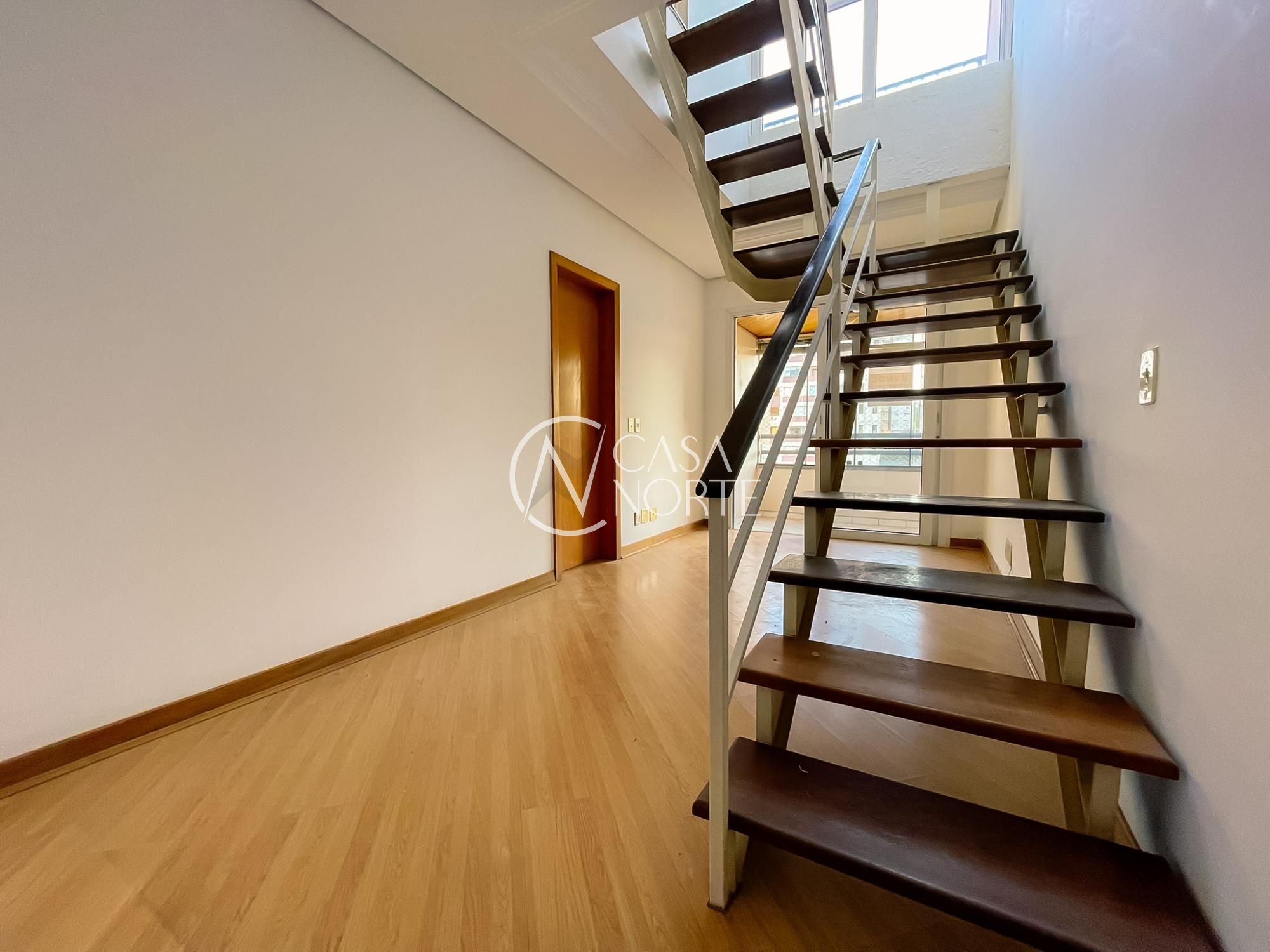 Cobertura à venda com 3 quartos, 228m², 1 suíte, 1 vaga, Rua Afonso Taunay no bairro Boa Vista em Porto Alegre
