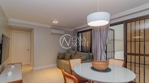 Apartamento Garden à venda com 1 quarto, 61m², 1 suíte, 1 vaga, Rua João Abbott no bairro Petrópolis em Porto Alegre
