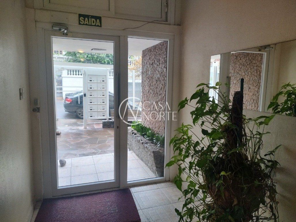 Apartamento à venda com 2 quartos, 77m², Rua Santo Antônio no bairro Floresta em Porto Alegre