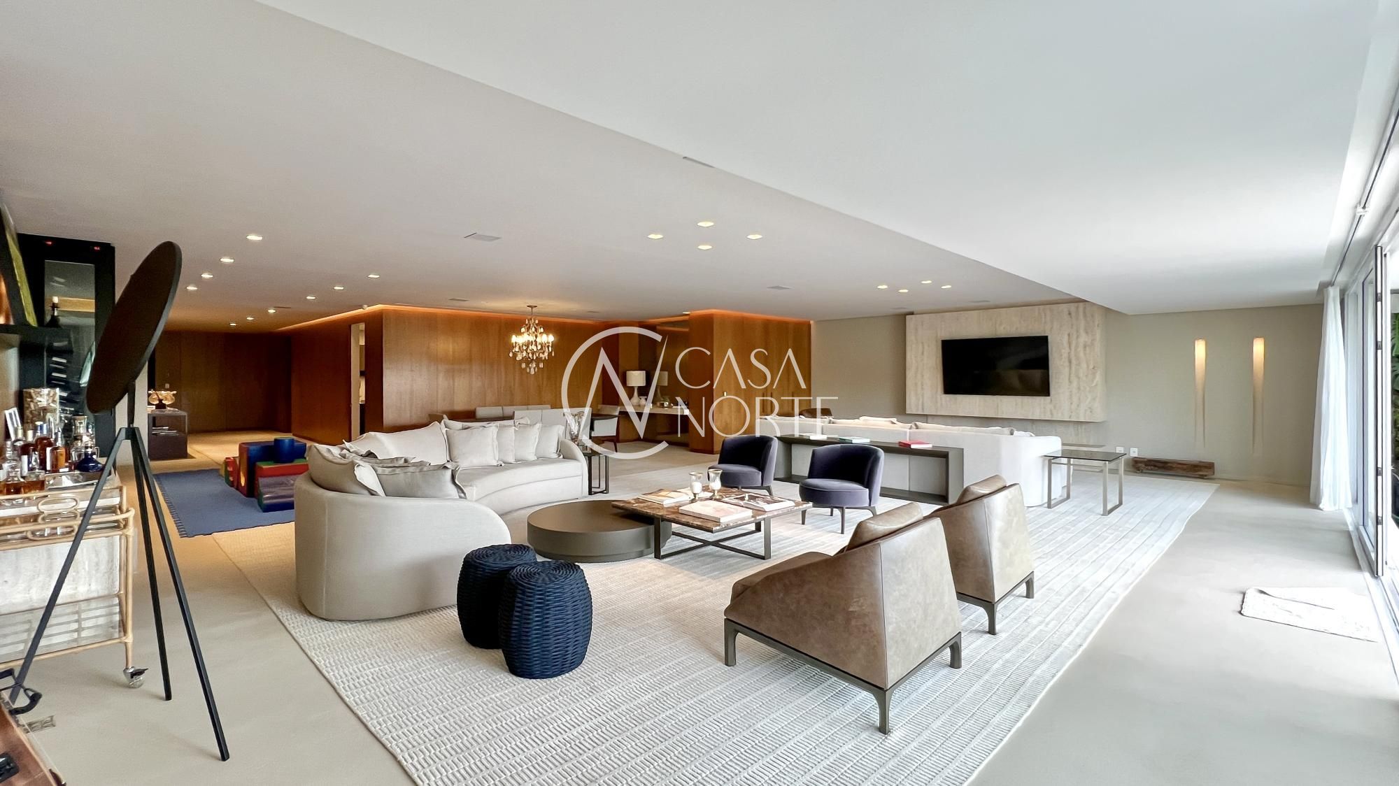 Apartamento Garden à venda com 3 quartos, 478m², 3 suítes, 5 vagas, Rua Ana Maltz Knijnik no bairro Três Figueiras em Porto Alegre