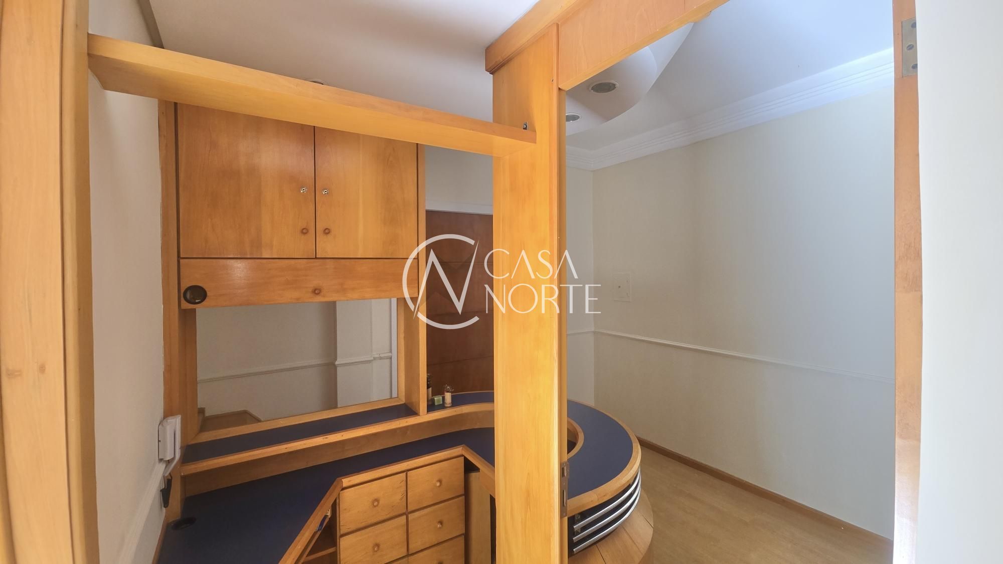 Sala Comercial à venda , 35m², 1 vaga, Rua Coronel Bordini no bairro Auxiliadora em Porto Alegre