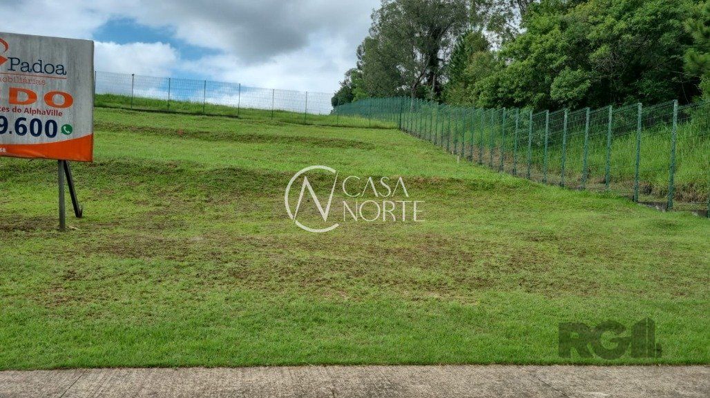 Terreno à venda  com 742m², Estrada das Três Meninas no bairro Vila Nova em Porto Alegre