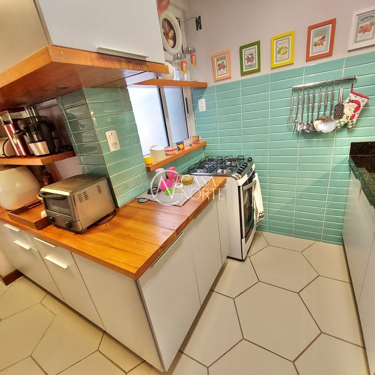 Apartamento à venda com 3 quartos, 95m², Rua Pedro Weingartner no bairro Rio Branco em Porto Alegre