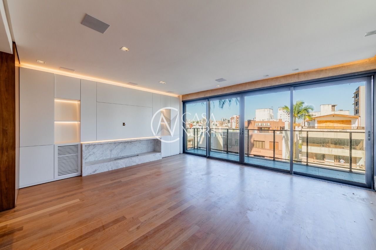 Apartamento à venda com 3 quartos, 117m², 1 suíte, 2 vagas, Avenida Itajaí no bairro Petrópolis em Porto Alegre