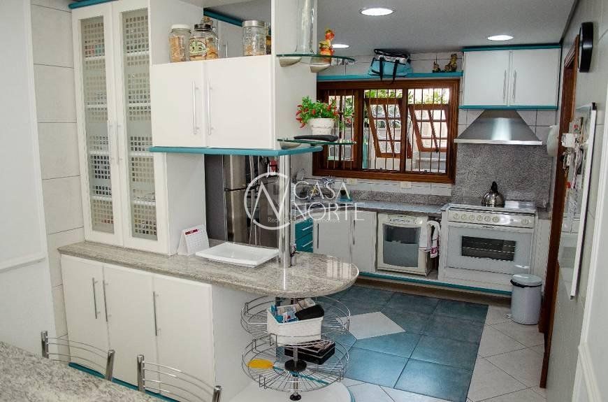 Casa à venda com 5 quartos, 551m², 2 suítes, 2 vagas, Avenida Circular no bairro Vila Jardim em Porto Alegre