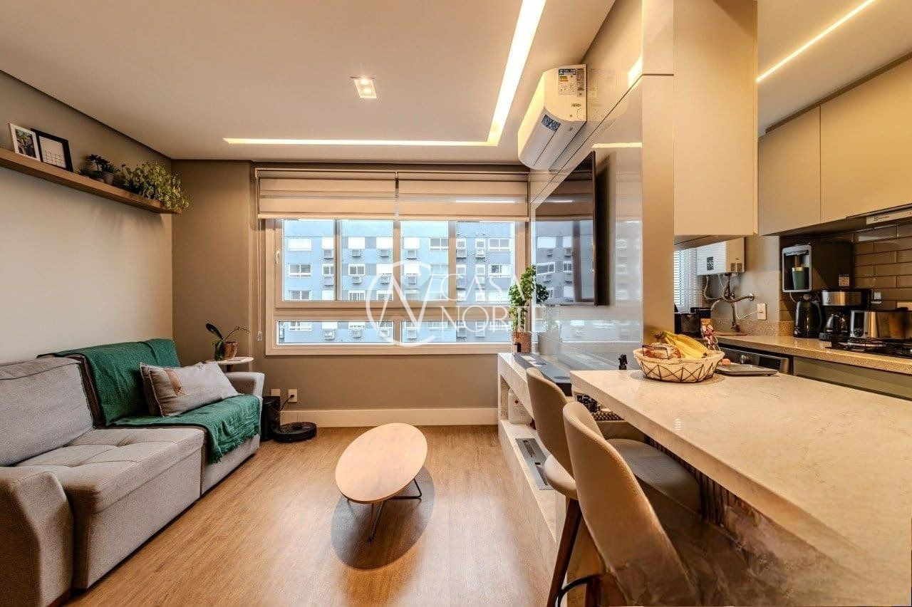 Apartamento à venda com 2 quartos, 56m², 1 suíte, 2 vagas, Rua Jerônymo Zelmanovitz no bairro São Sebastião em Porto Alegre