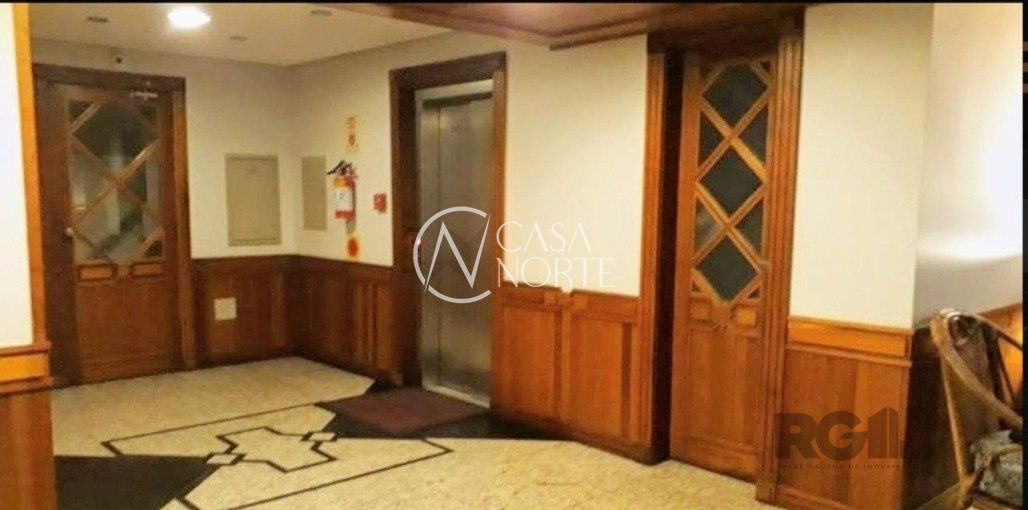 Cobertura à venda com 4 quartos, 202m², 1 suíte, 3 vagas, Travessa Borneo no bairro Jardim Lindóia em Porto Alegre