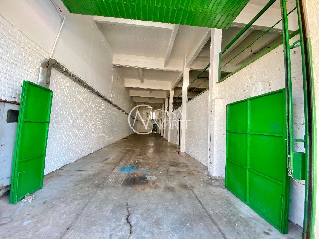 Pavilhão à venda , 437m², 4 vagas, Rua Ernesto da Fontoura no bairro São Geraldo em Porto Alegre