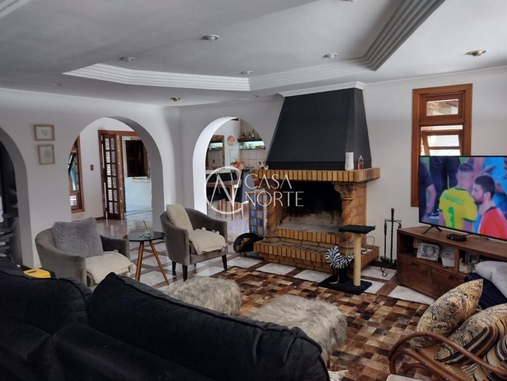 Casa à venda com 4 quartos, 350m², 2 suítes, 4 vagas, Rua dos Minuanos no bairro Espírito Santo em Porto Alegre