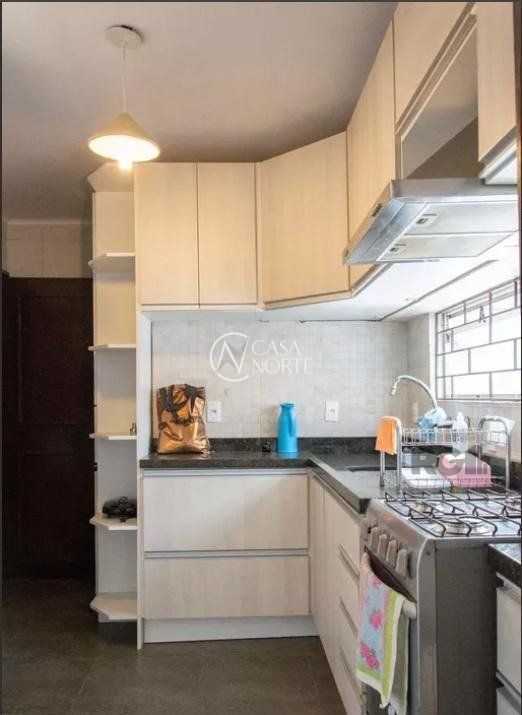 Apartamento à venda com 3 quartos, 100m², 1 suíte, 1 vaga, Rua Vicente da Fontoura no bairro Rio Branco em Porto Alegre