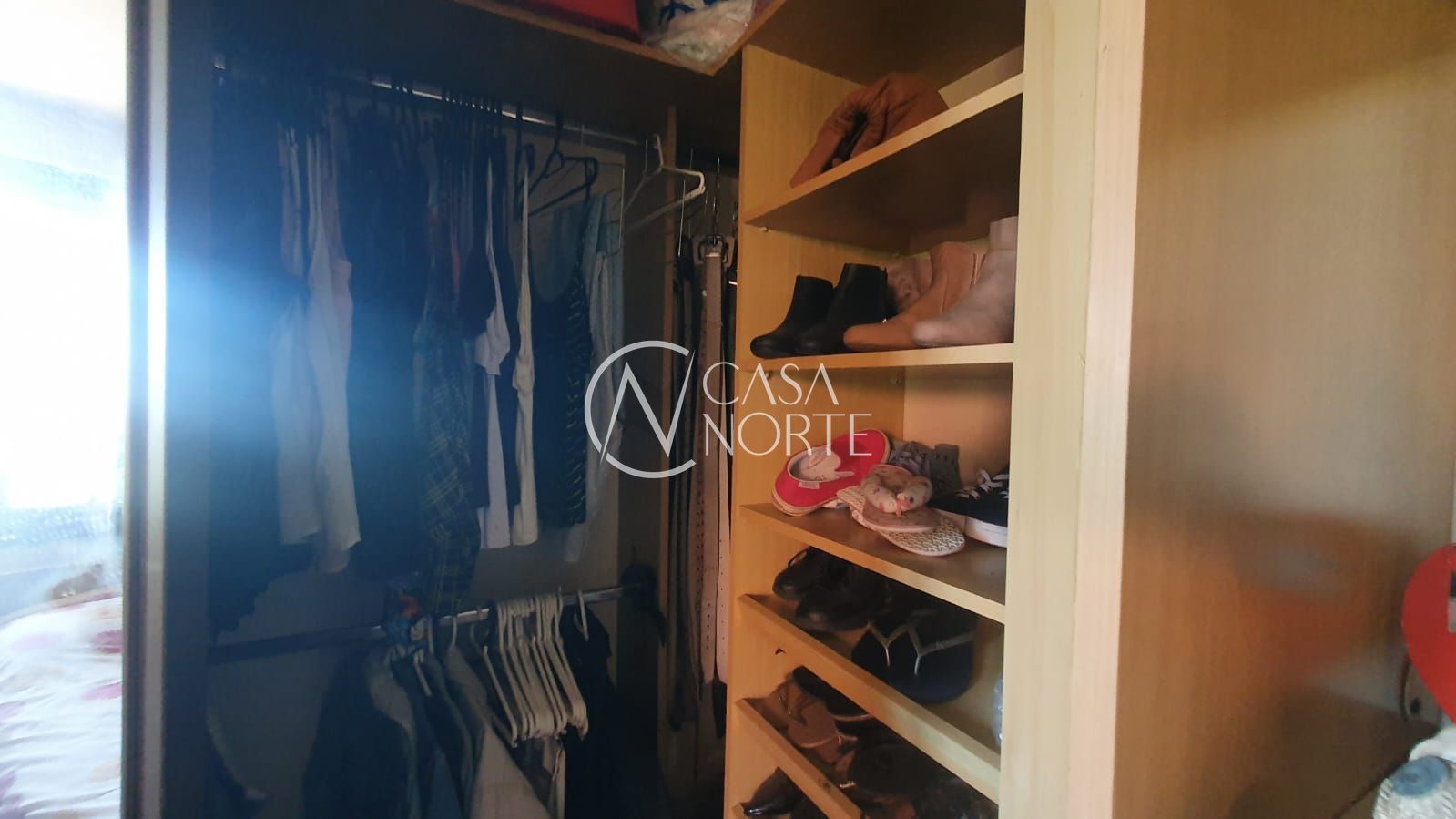 Casa de Condomínio à venda com 3 quartos, 135m², 1 suíte, 2 vagas, Avenida da Cavalhada no bairro Cavalhada em Porto Alegre