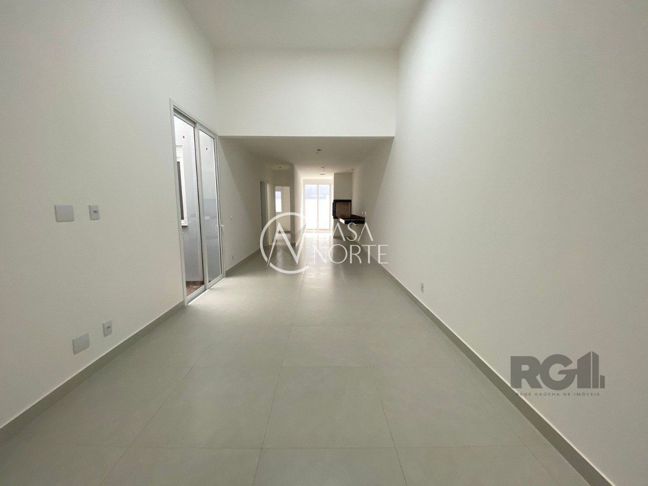 Casa à venda com 3 quartos, 97m², 1 suíte, 2 vagas, Rua Jorge Babot Miranda no bairro Aberta dos Morros em Porto Alegre