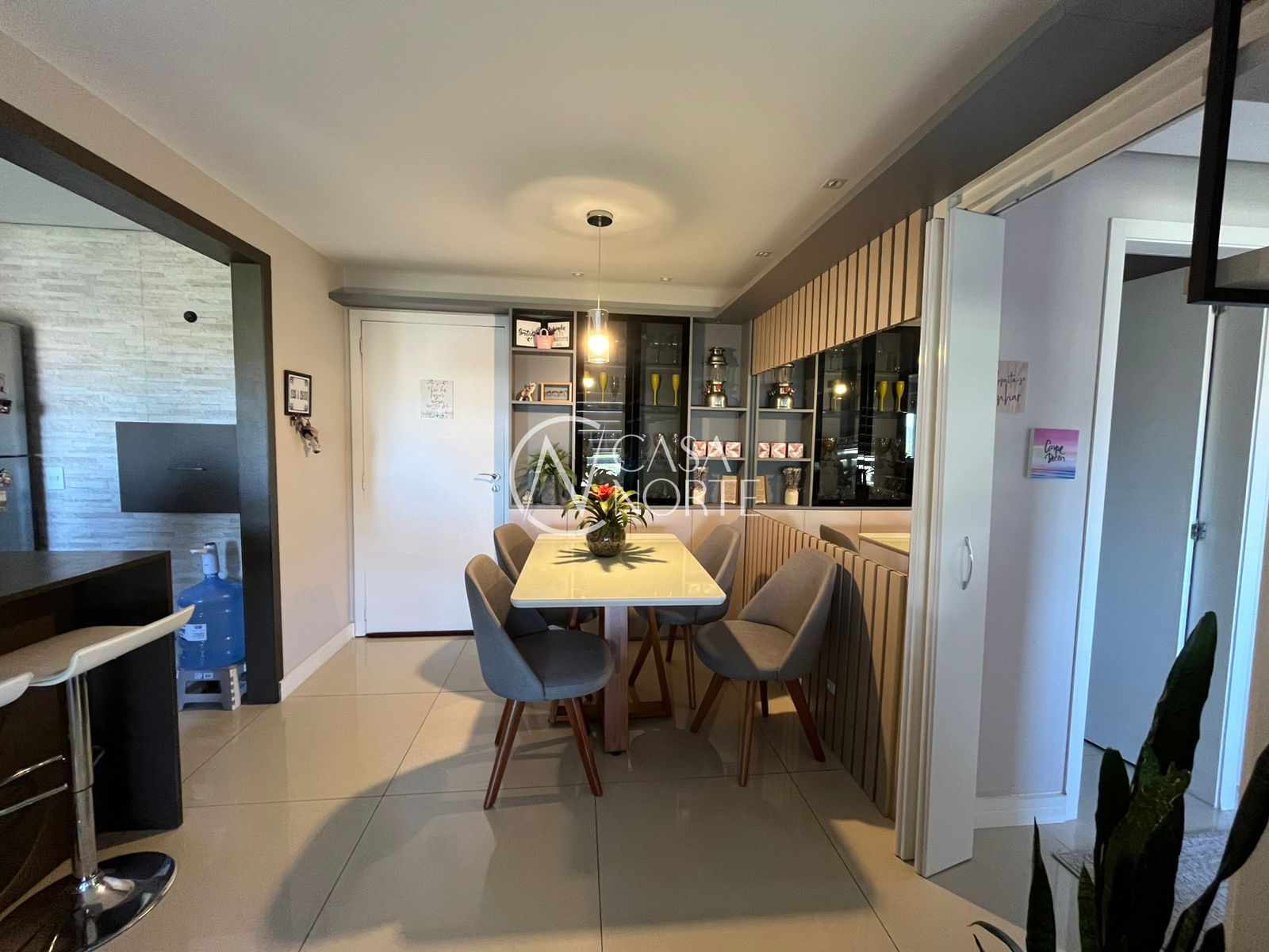 Apartamento à venda com 3 quartos, 71m², 1 suíte, 1 vaga, Avenida da Cavalhada no bairro Cavalhada em Porto Alegre