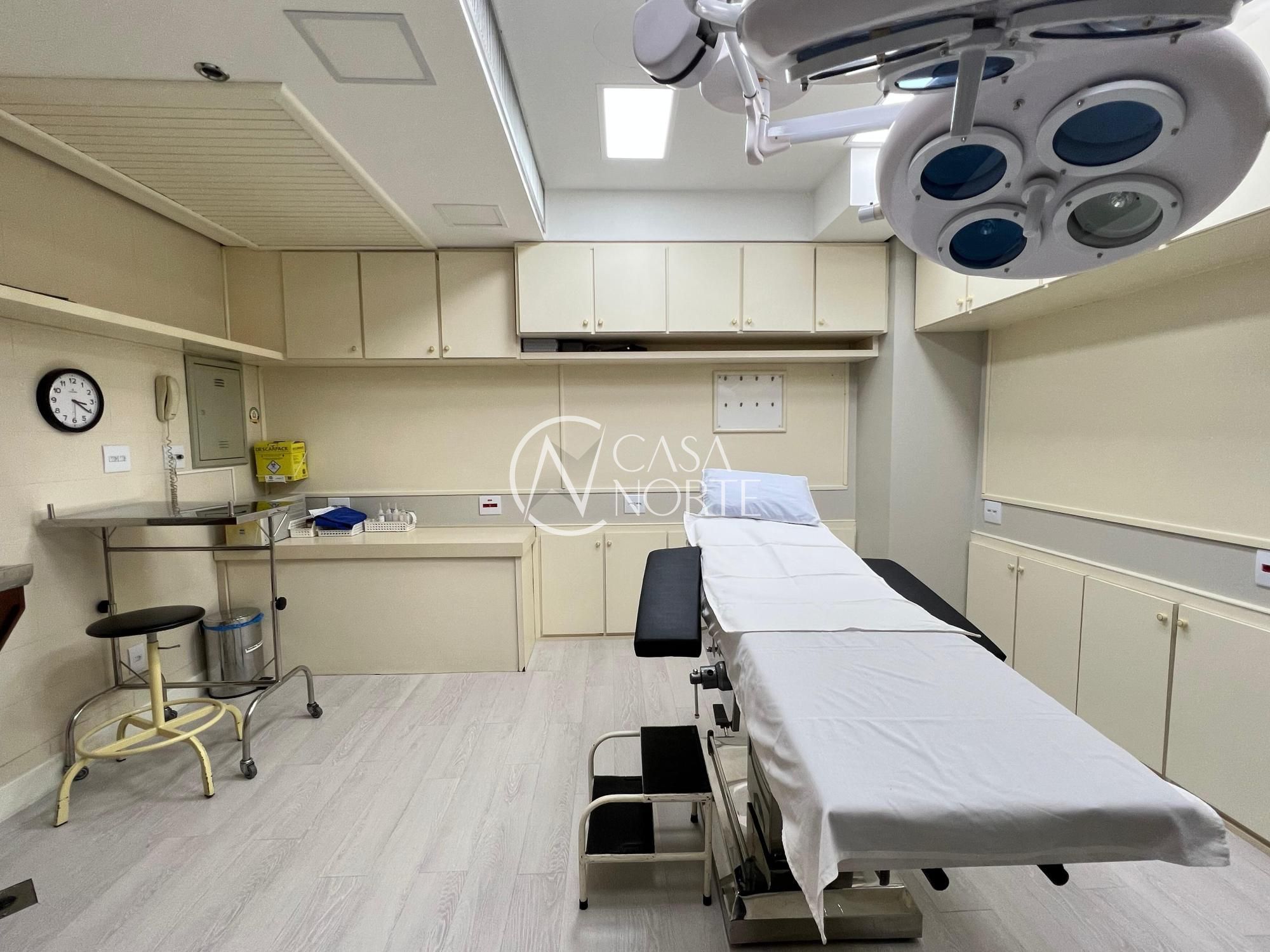 Conjunto Comercial à venda com 3 quartos, 106m², Avenida Carlos Gomes no bairro Auxiliadora em Porto Alegre