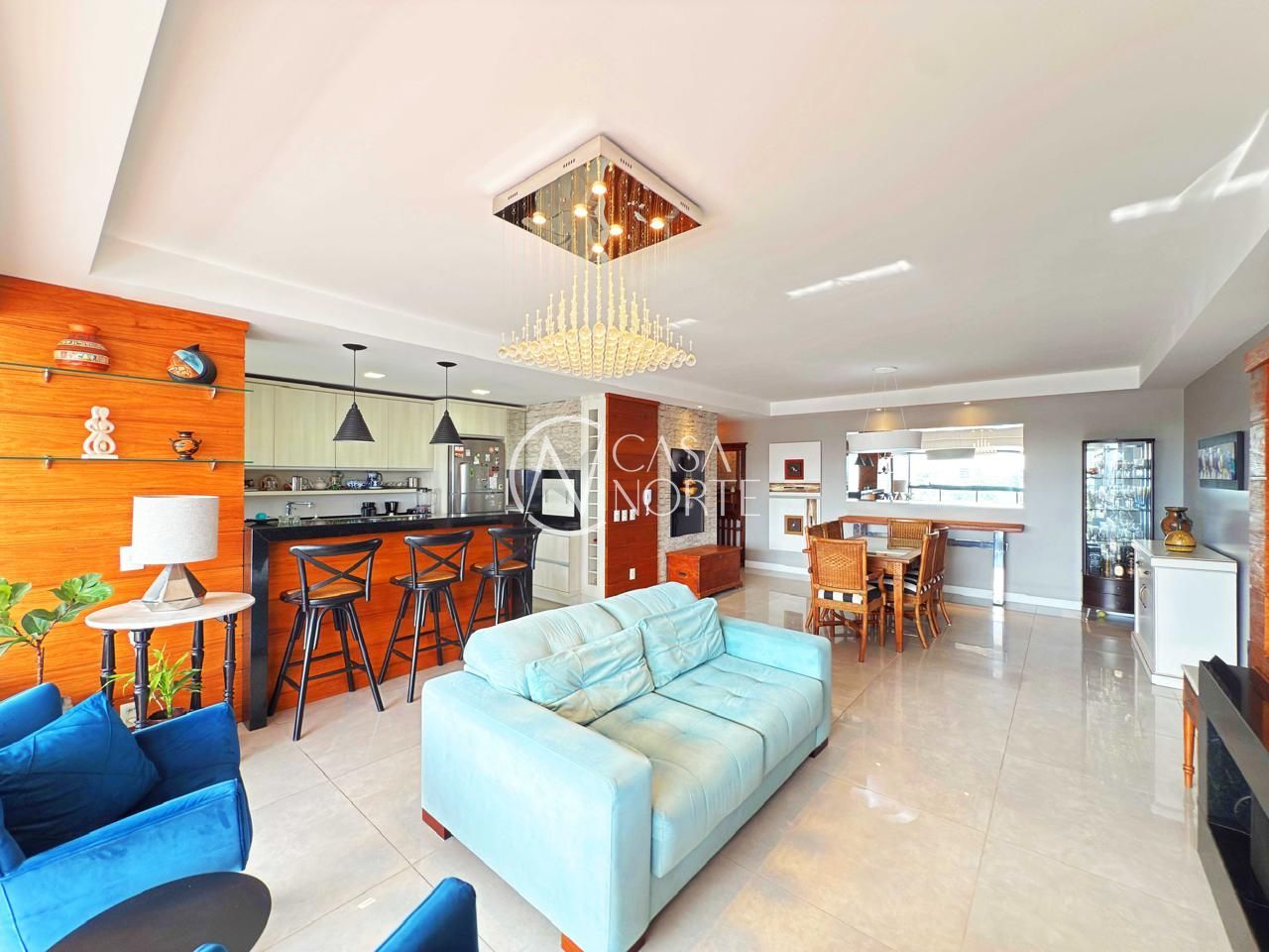 Apartamento à venda com 3 quartos, 136m², 3 suítes, 3 vagas, Rua Cananéia no bairro Vila Jardim em Porto Alegre