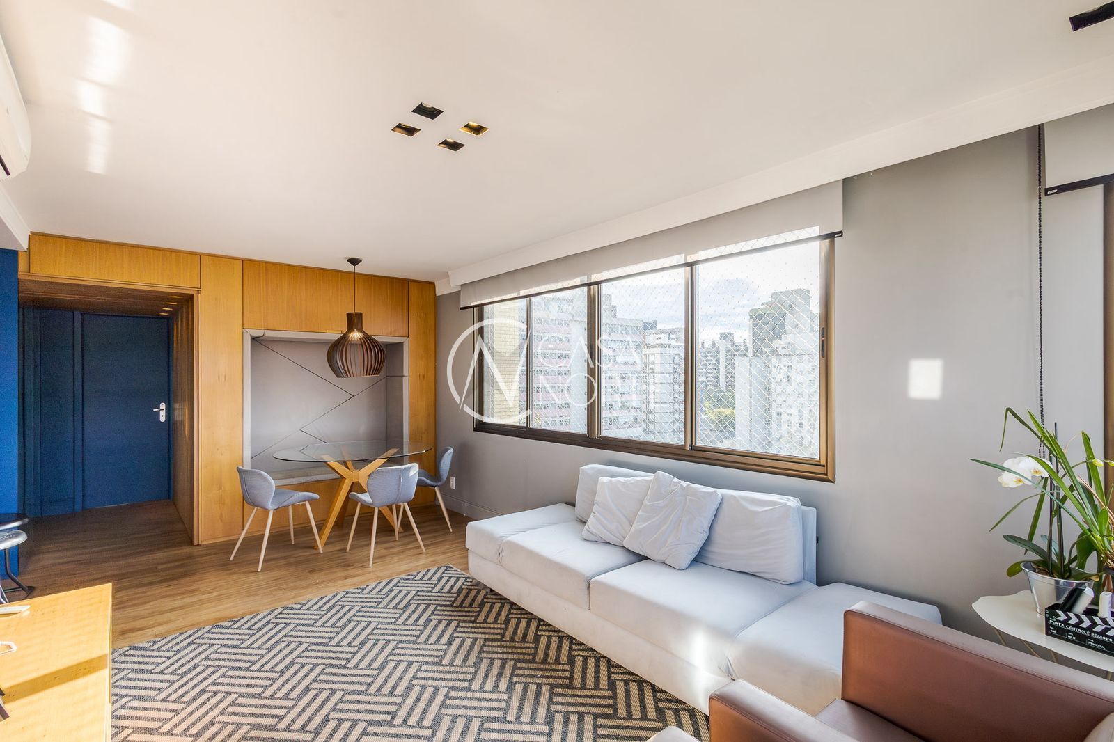 Apartamento à venda com 3 quartos, 95m², 1 suíte, 2 vagas, Rua Castro Alves no bairro Rio Branco em Porto Alegre