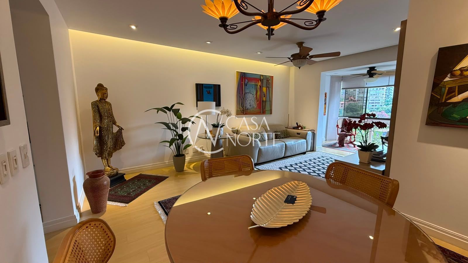 Apartamento à venda com 2 quartos, 98m², 1 suíte, 1 vaga, Travessa Coronel Antônio Carneiro Pinto no bairro Petrópolis em Porto Alegre