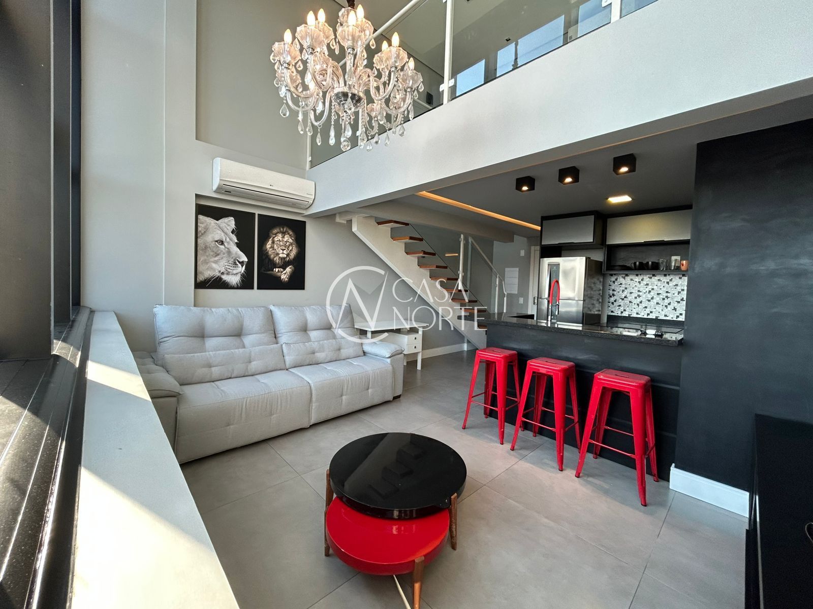 Duplex à venda com 1 quarto, 57m², 1 suíte, 2 vagas, Avenida Ipiranga no bairro Jardim Carvalho em Porto Alegre