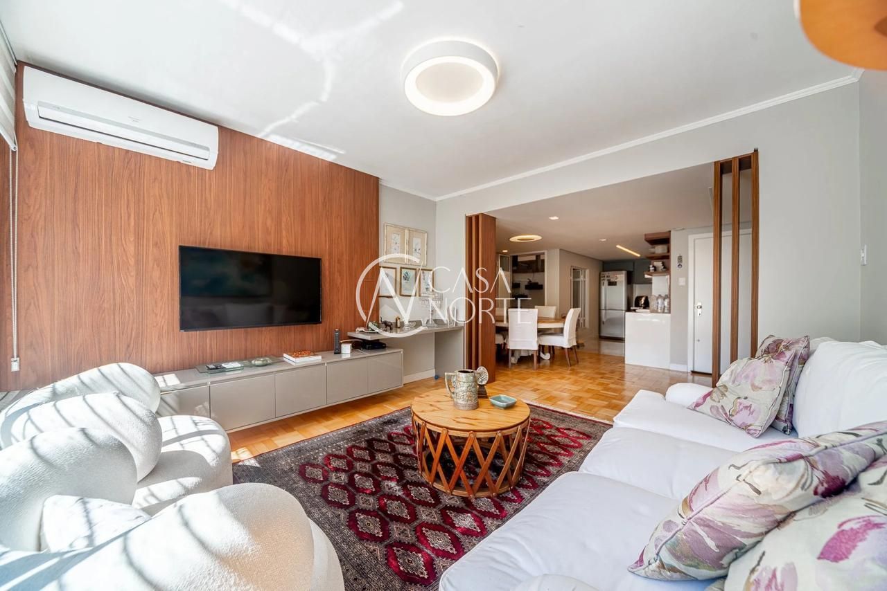 Apartamento à venda com 3 quartos, 120m², 1 suíte, 1 vaga, Rua Barão de Santo Ângelo no bairro Moinhos de Vento em Porto Alegre