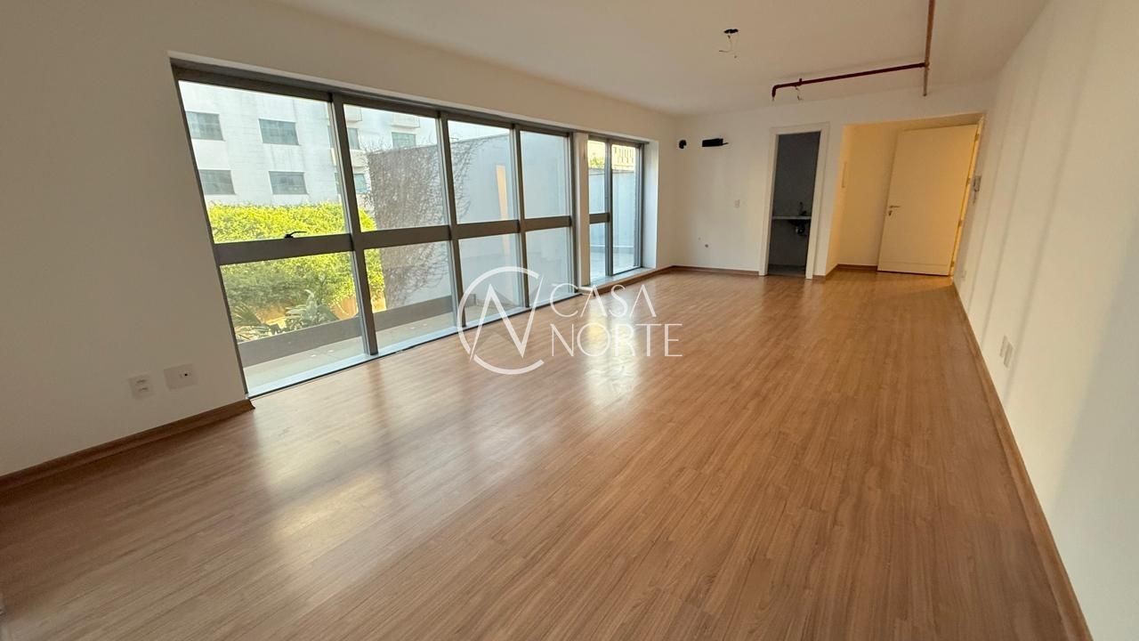 Sala Comercial à venda com 1 quarto, 57m², 1 vaga, Rua Doutor Vale no bairro Moinhos de Vento em Porto Alegre