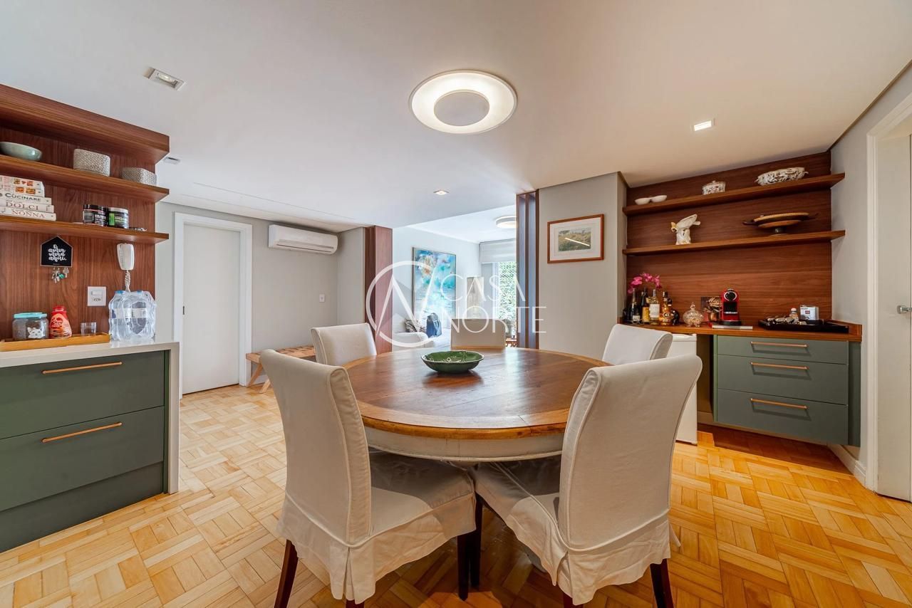 Apartamento à venda com 3 quartos, 120m², 1 suíte, 1 vaga, Rua Barão de Santo Ângelo no bairro Moinhos de Vento em Porto Alegre