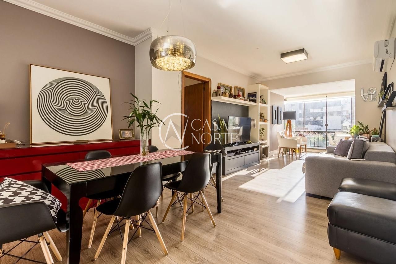 Apartamento à venda com 3 quartos, 105m², 1 suíte, 2 vagas, Rua Cabral no bairro Rio Branco em Porto Alegre