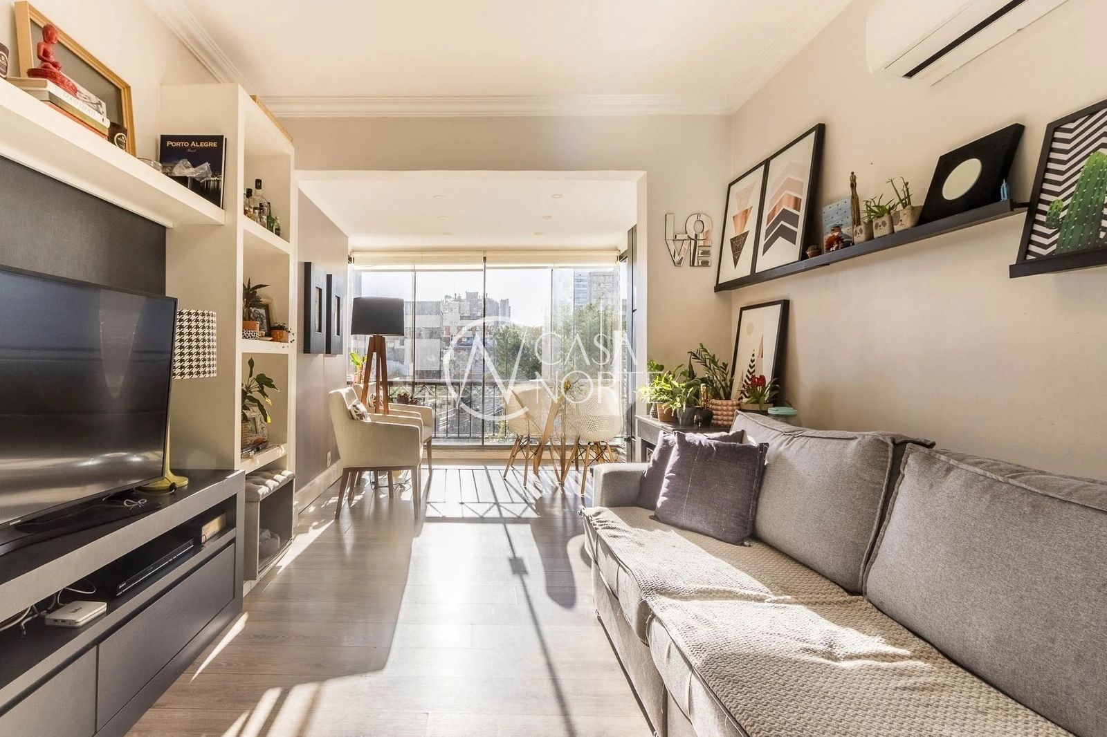 Apartamento à venda com 3 quartos, 105m², 1 suíte, 2 vagas, Rua Cabral no bairro Rio Branco em Porto Alegre