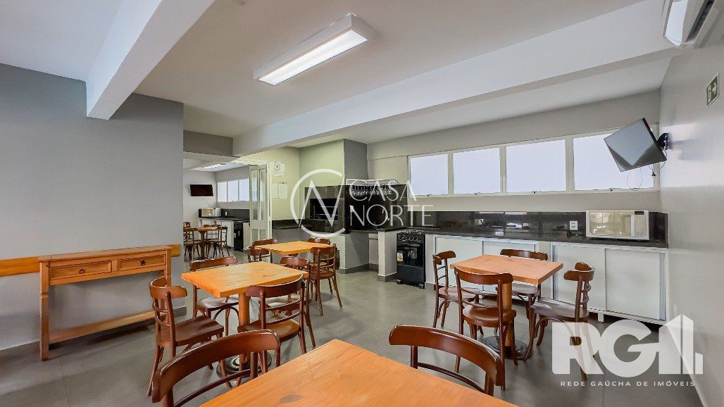 Cobertura à venda com 4 quartos, 152m², 1 suíte, 1 vaga, Avenida João Wallig no bairro Passo da Areia em Porto Alegre