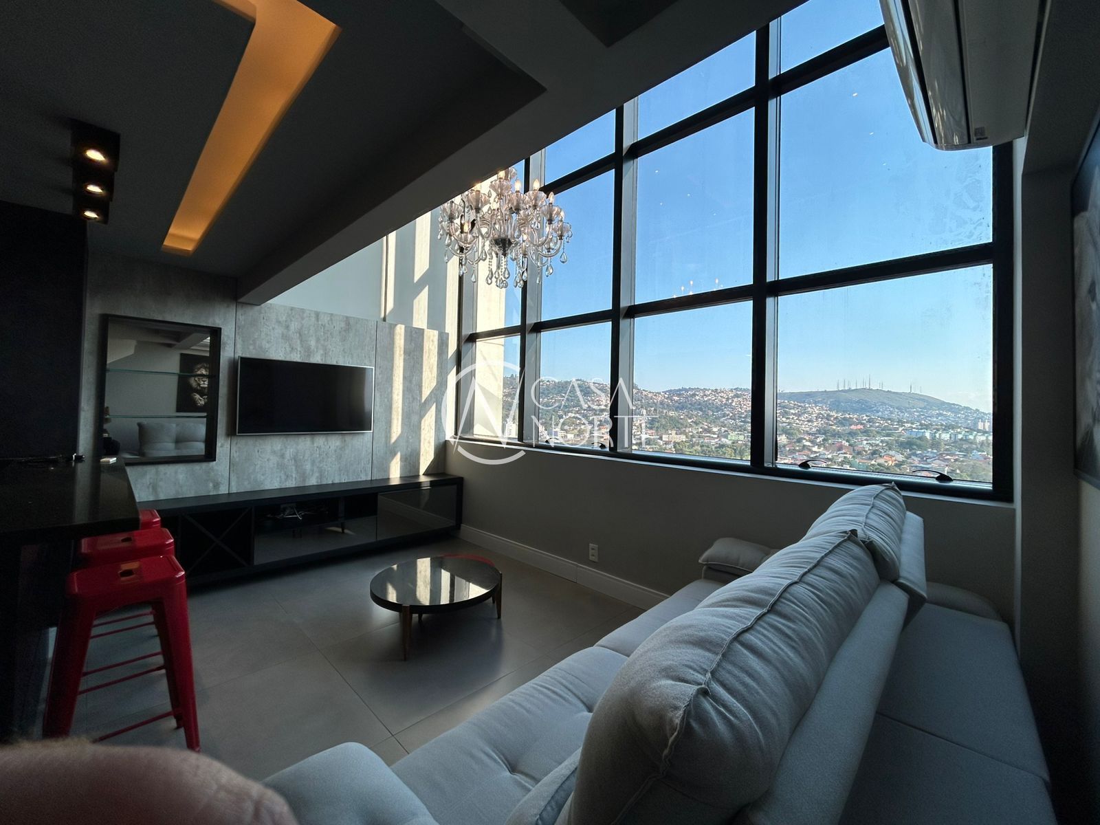 Duplex à venda com 1 quarto, 57m², 1 suíte, 2 vagas, Avenida Ipiranga no bairro Jardim Carvalho em Porto Alegre