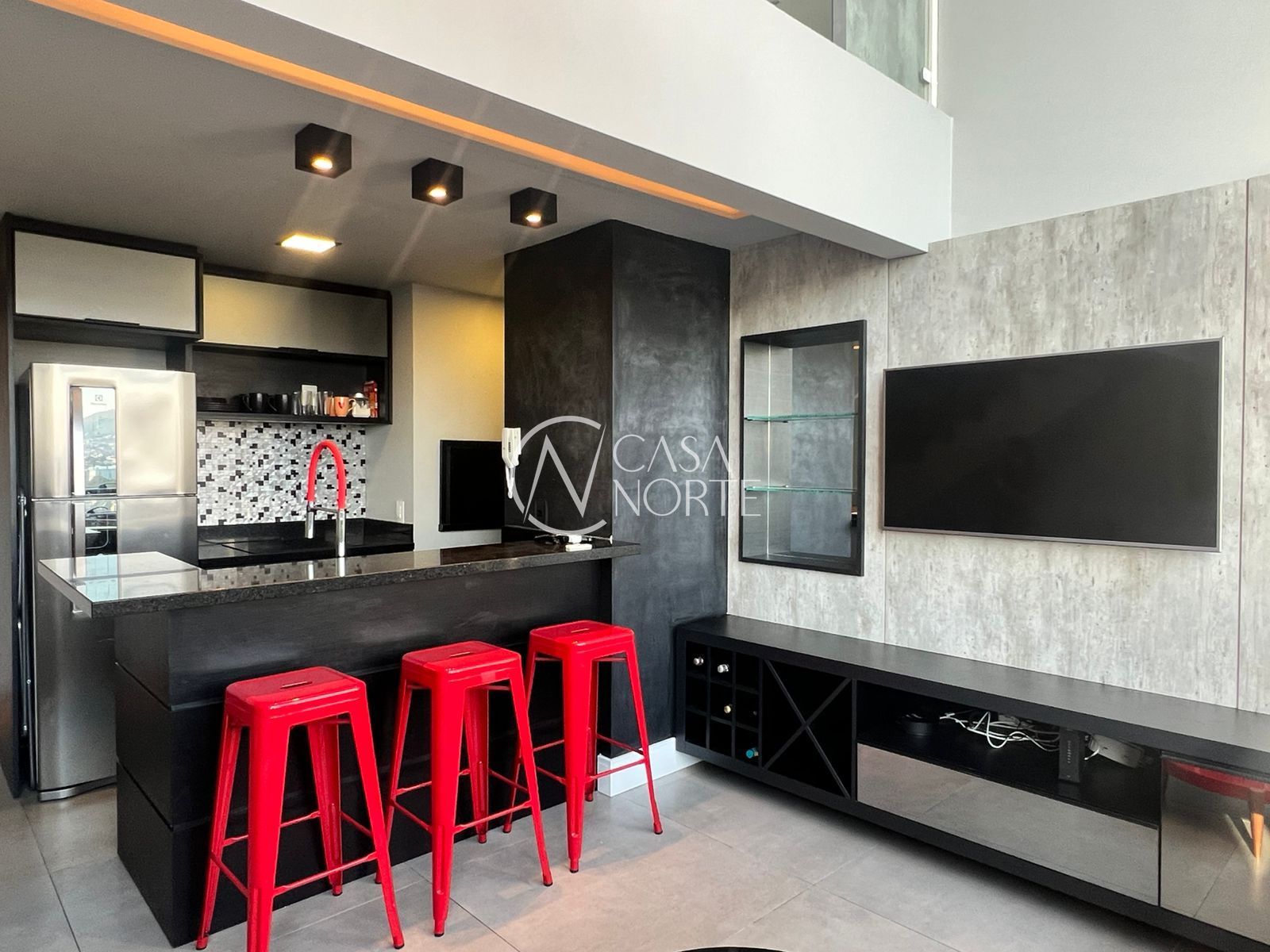 Duplex à venda com 1 quarto, 57m², 1 suíte, 2 vagas, Avenida Ipiranga no bairro Jardim Carvalho em Porto Alegre