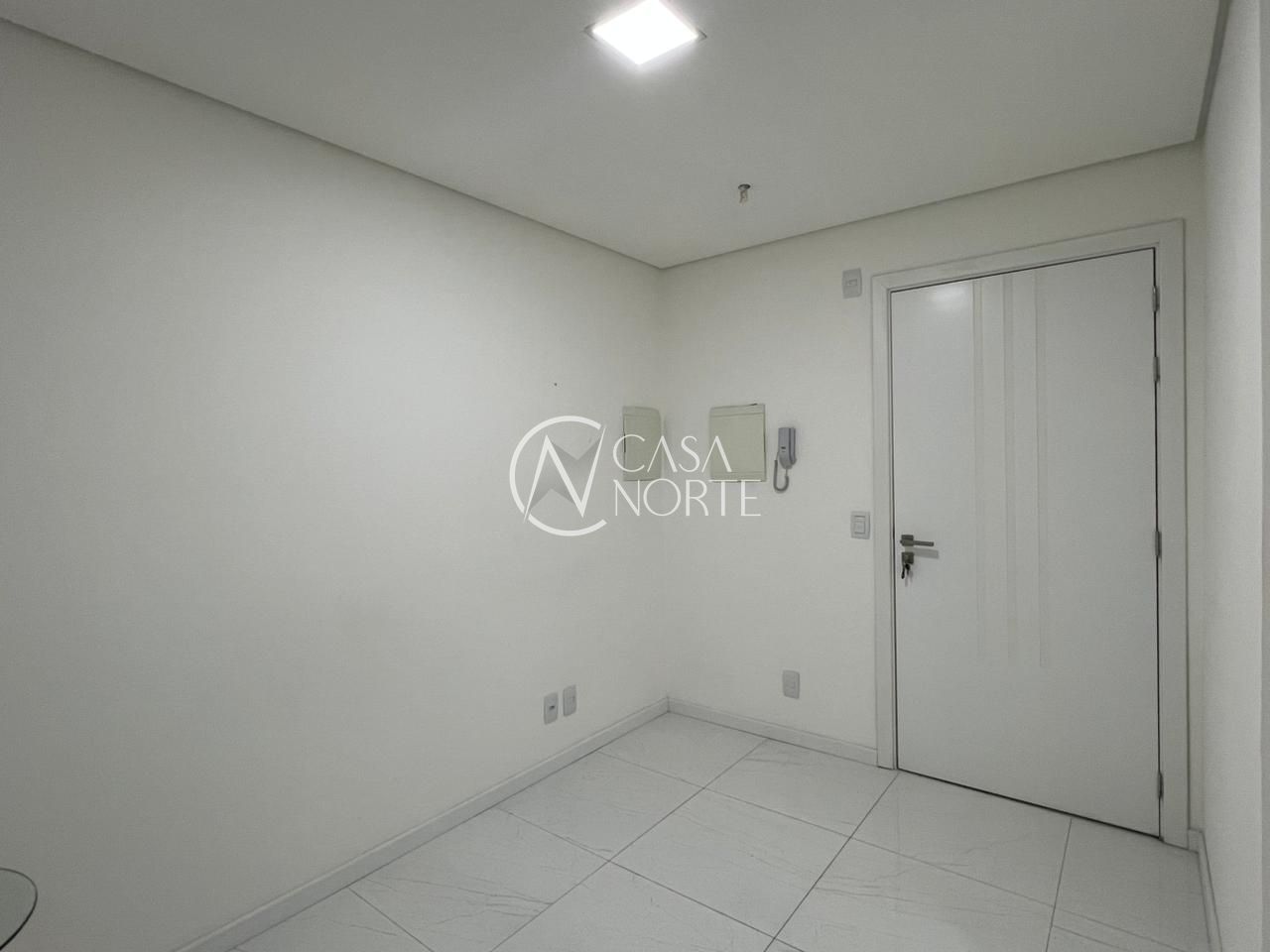 Sala Comercial à venda com 1 quarto, 44m², 1 vaga, Avenida Senador Tarso Dutra no bairro Petrópolis em Porto Alegre