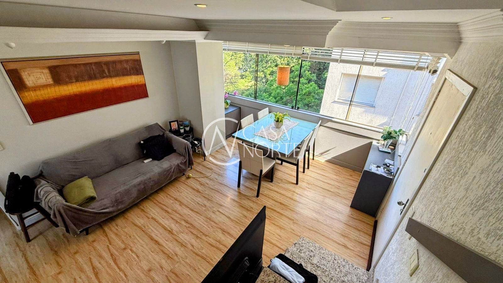 Cobertura à venda com 3 quartos, 168m², 1 suíte, 2 vagas, Rua Roque Calage no bairro Passo da Areia em Porto Alegre