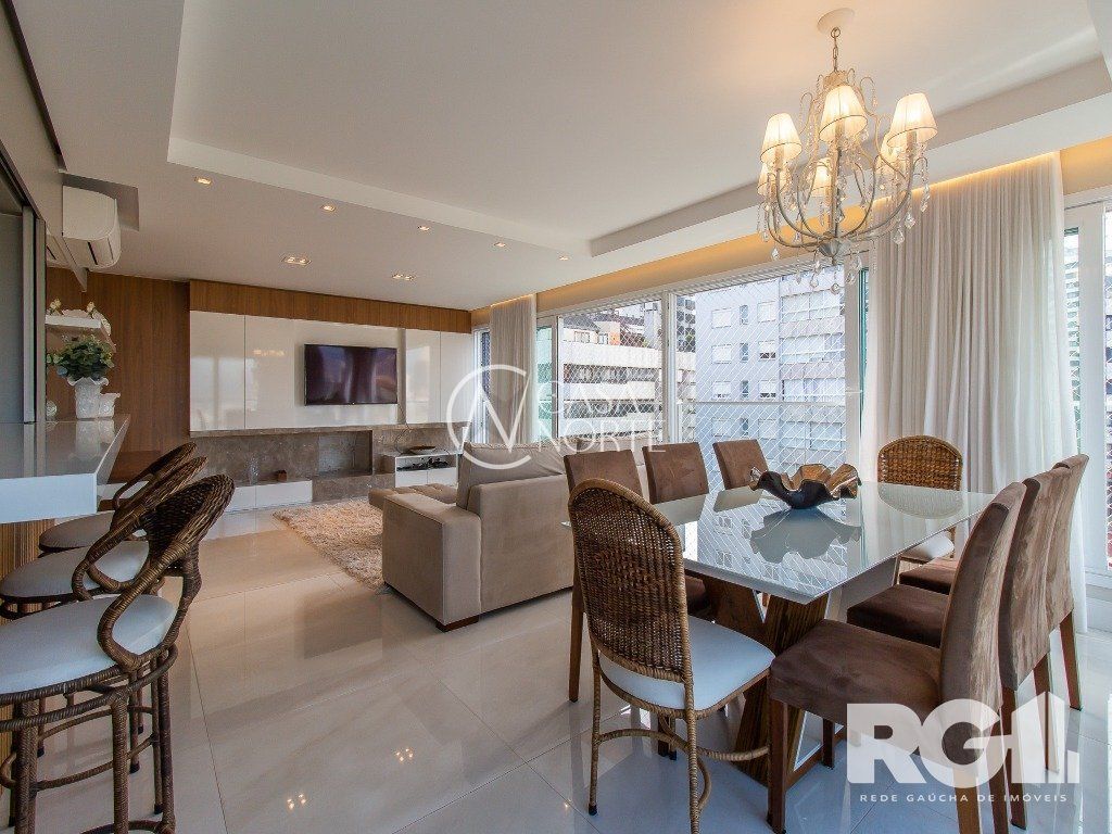 Apartamento à venda com 3 quartos, 170m², 3 suítes, 4 vagas, Avenida Lageado no bairro Petrópolis em Porto Alegre