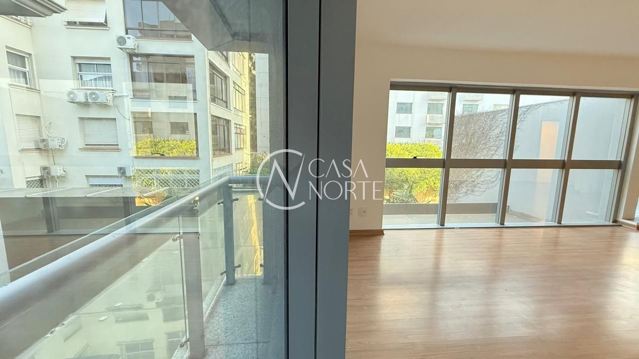 Sala Comercial à venda com 1 quarto, 57m², 1 vaga, Rua Doutor Vale no bairro Moinhos de Vento em Porto Alegre