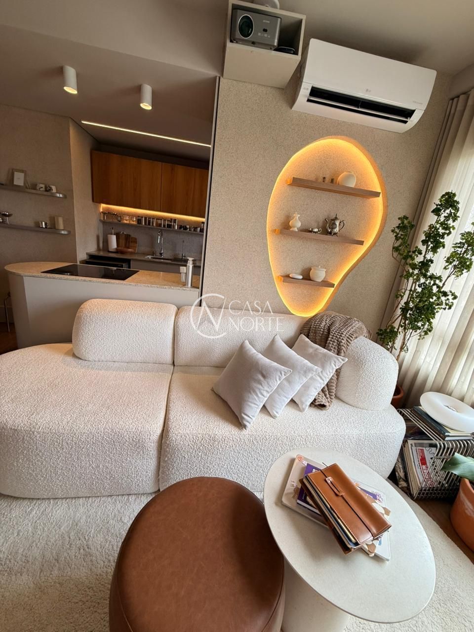 Apartamento à venda com 1 quarto, 42m², 1 suíte, 1 vaga, Carmen no bairro Moinhos de Vento em Porto Alegre
