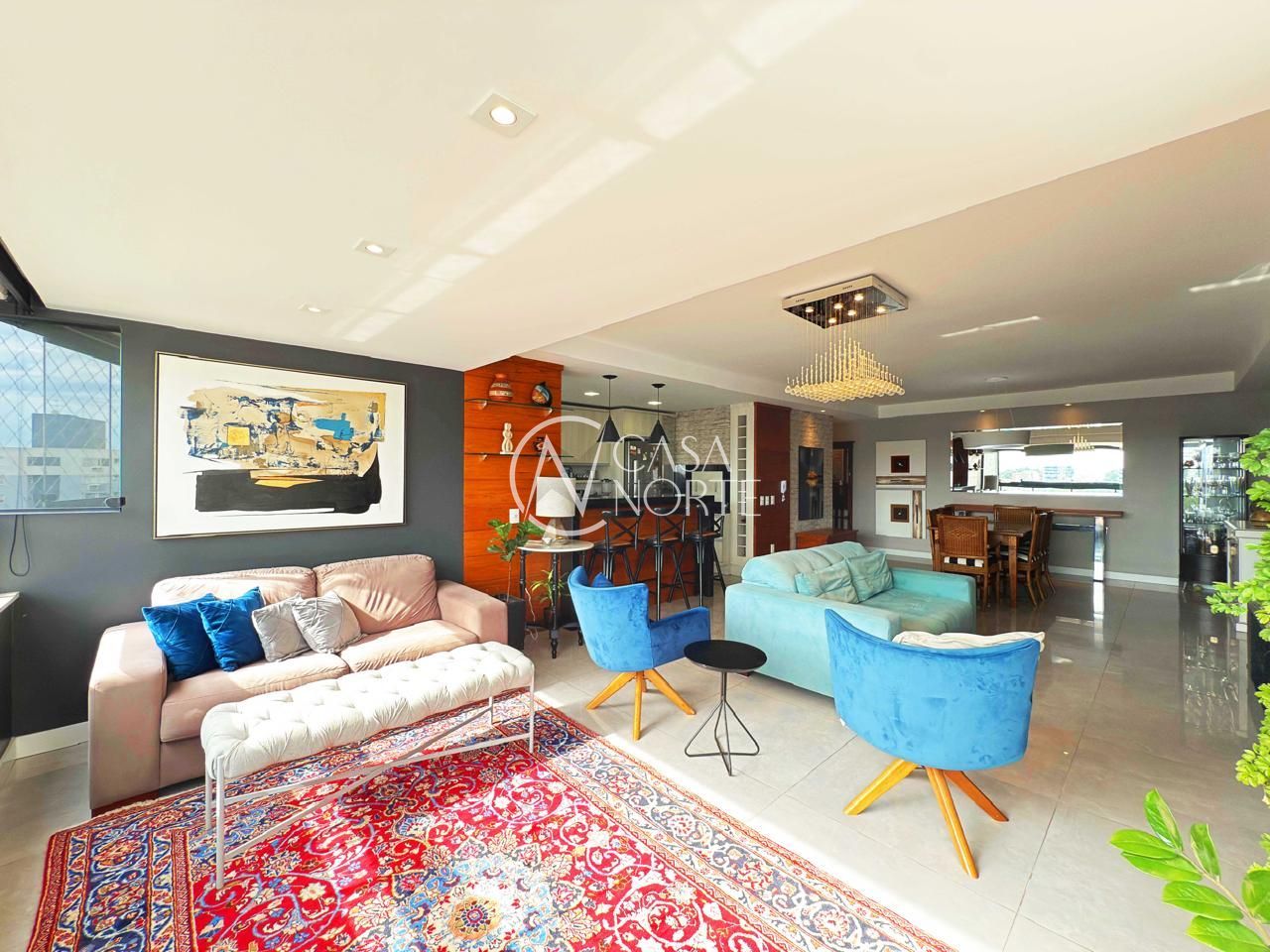 Apartamento à venda com 3 quartos, 136m², 3 suítes, 3 vagas, Rua Cananéia no bairro Vila Jardim em Porto Alegre
