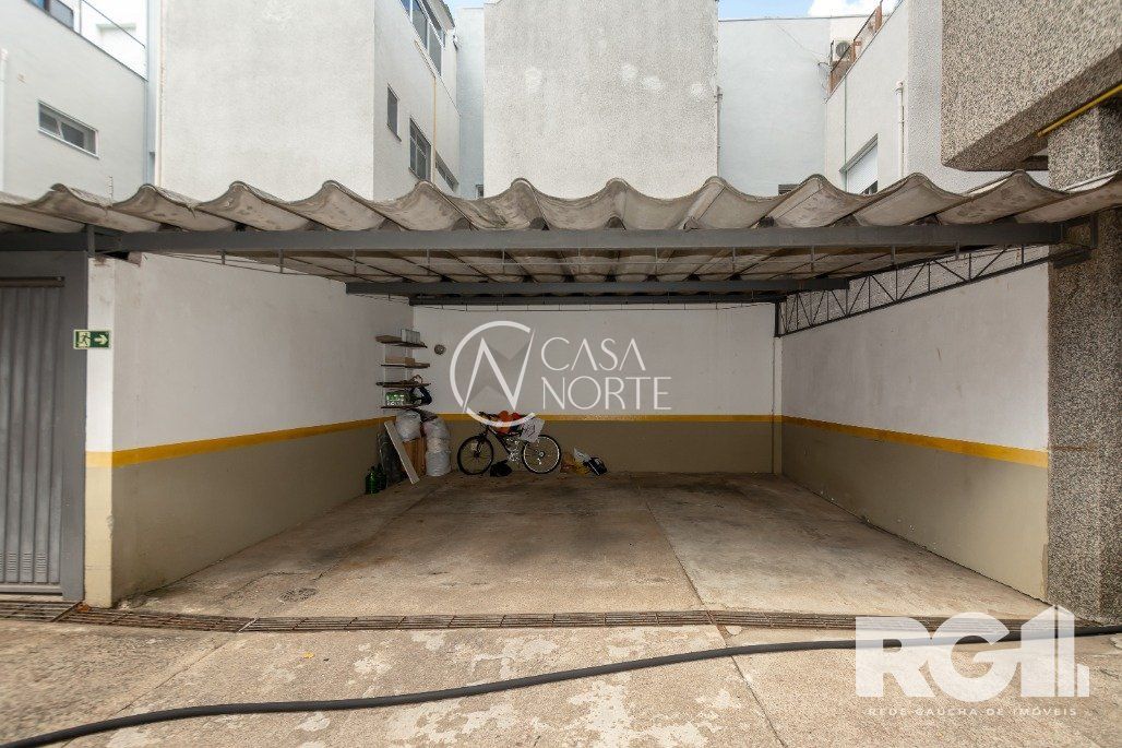 Apartamento à venda com 3 quartos, 140m², 1 suíte, 2 vagas, Rua Coronel Corte Real no bairro Petrópolis em Porto Alegre