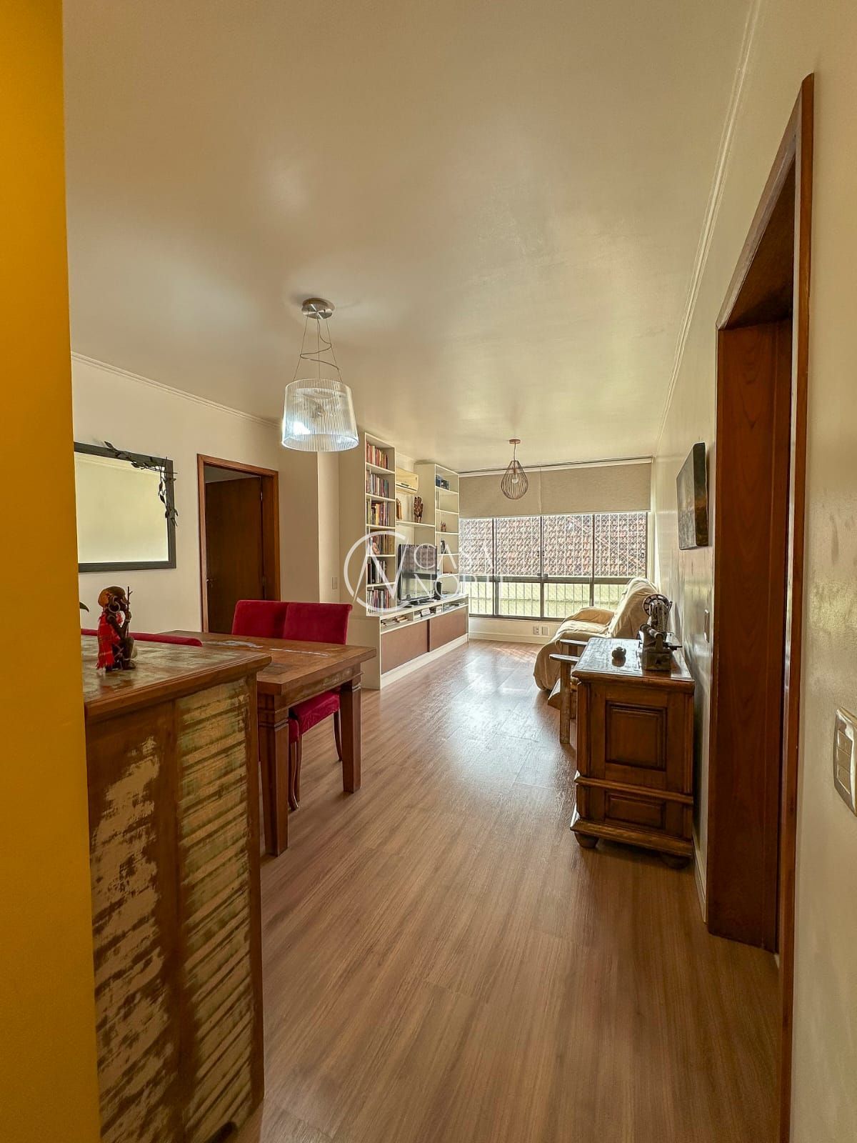 Apartamento à venda com 3 quartos, 102m², 1 suíte, 1 vaga, Rua Mariante no bairro Rio Branco em Porto Alegre