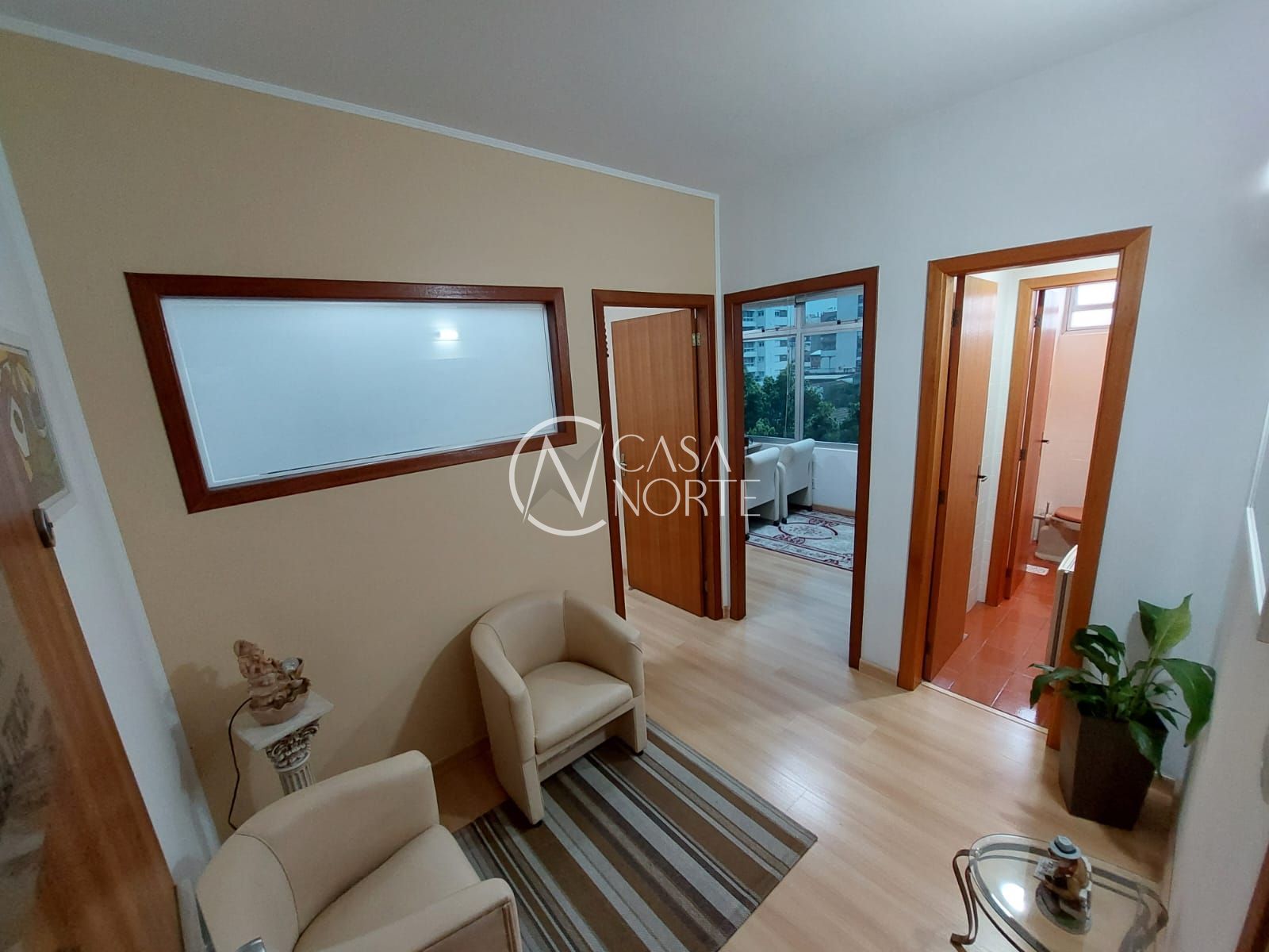 Conjunto Comercial à venda com 3 quartos, 38m², 1 vaga, Rua José de Alencar no bairro Menino Deus em Porto Alegre