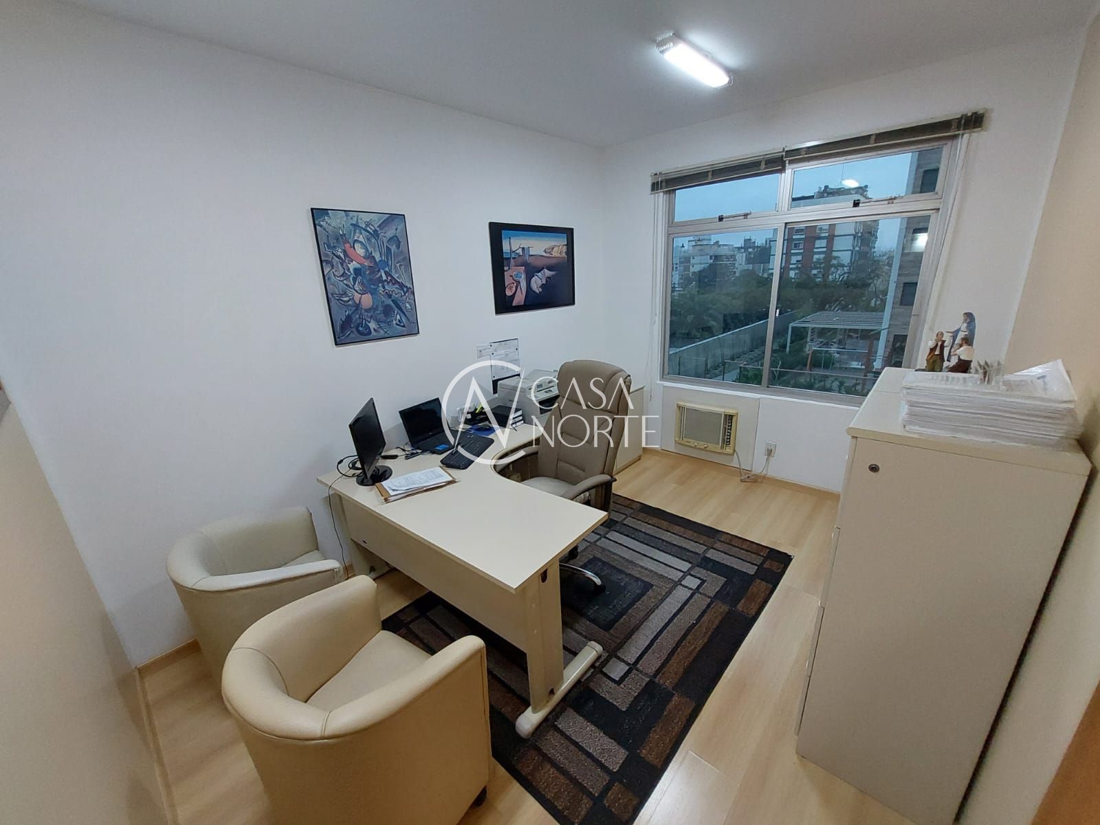 Conjunto Comercial à venda com 3 quartos, 38m², 1 vaga, Rua José de Alencar no bairro Menino Deus em Porto Alegre