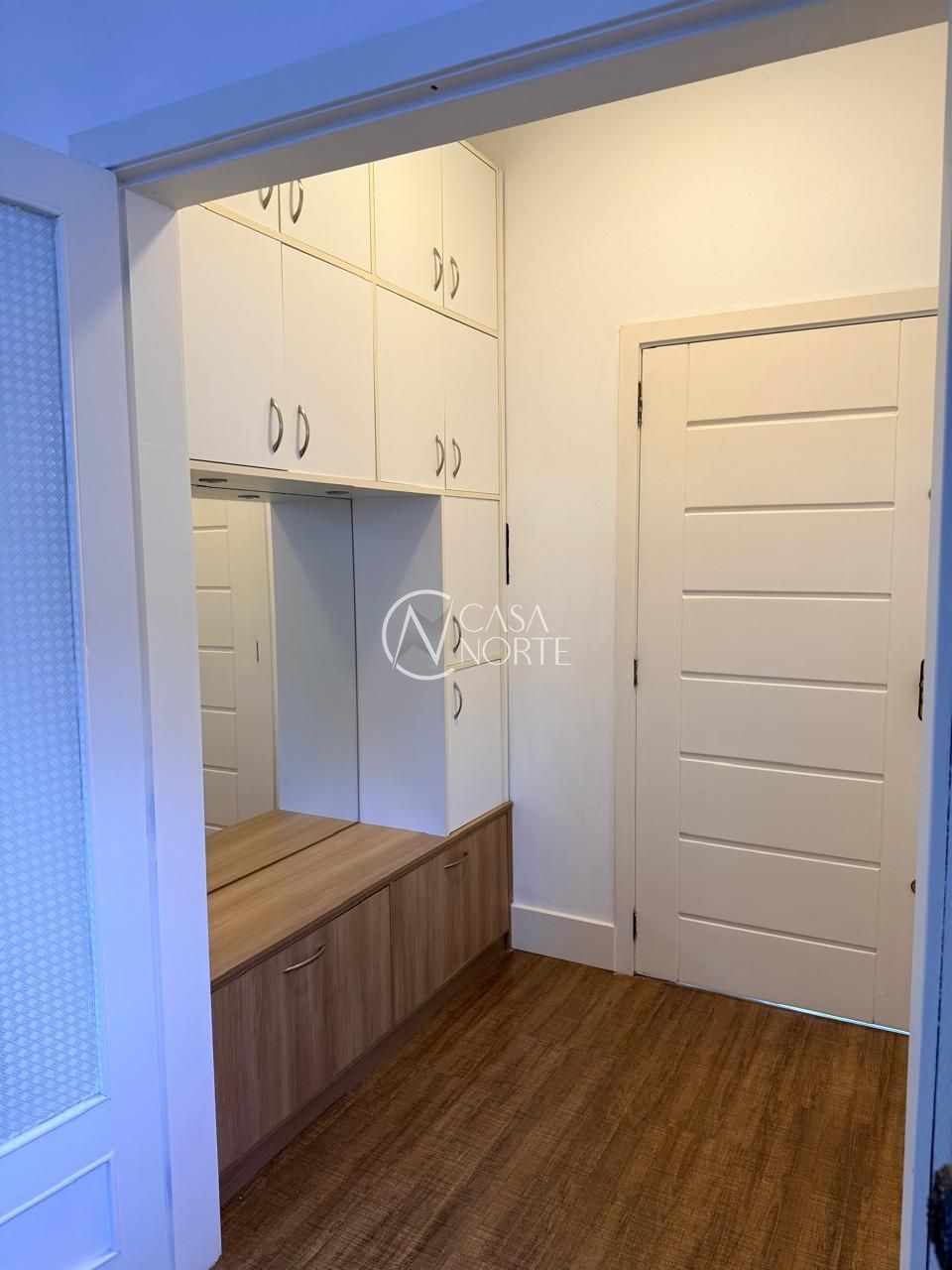 Casa à venda com 3 quartos, 200m², 2 suítes, 2 vagas, Rua Afonso Pena no bairro Azenha em Porto Alegre