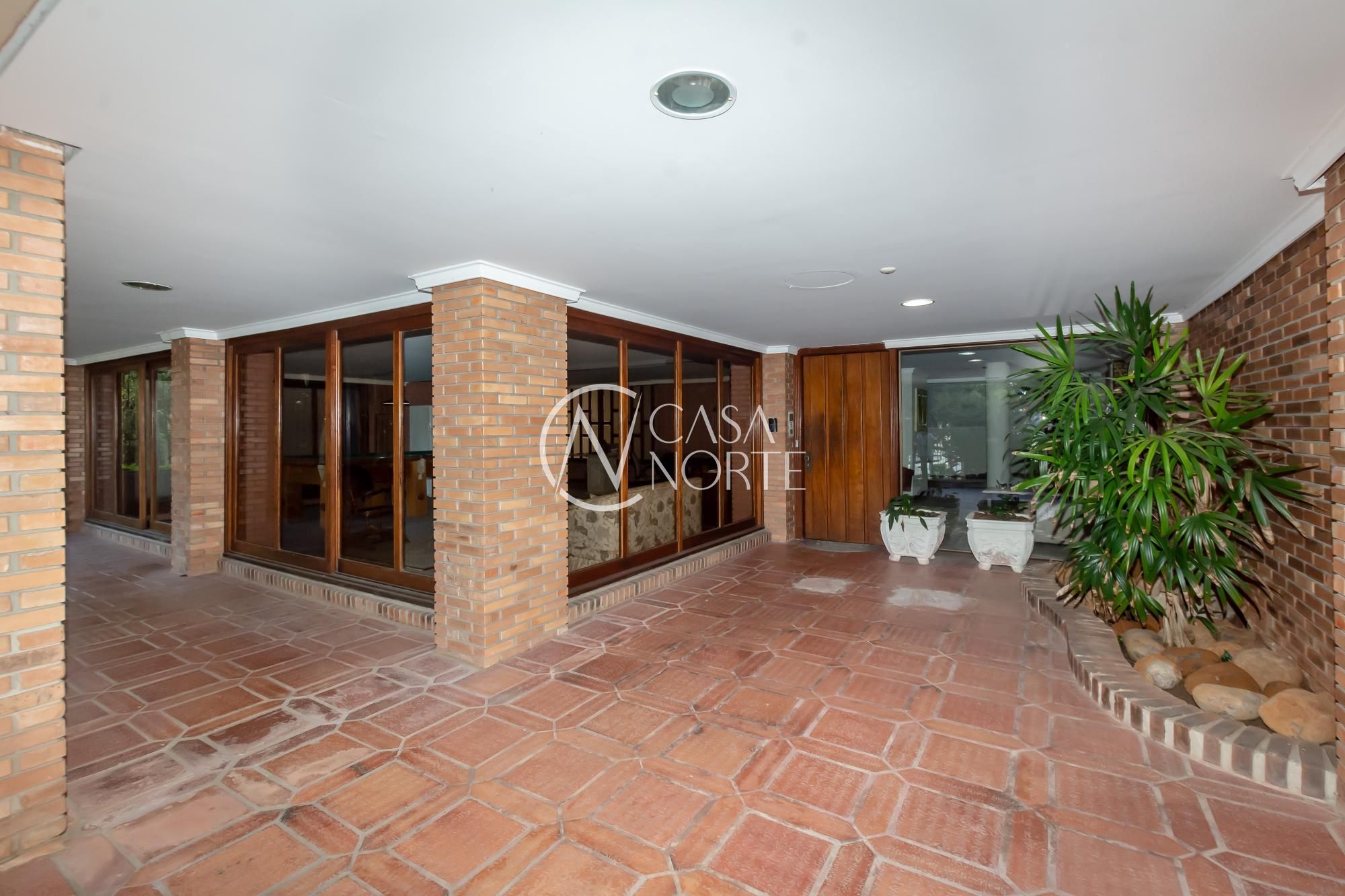 Apartamento à venda com 4 quartos, 231m², 2 suítes, 2 vagas, Avenida Cai no bairro Cristal em Porto Alegre