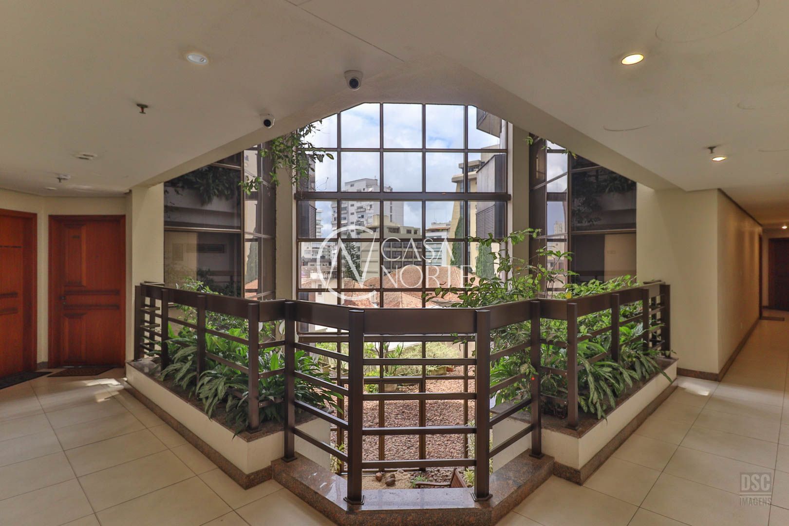 Sala Comercial à venda com 3 quartos, 57m², Rua Padre Chagas no bairro Moinhos de Vento em Porto Alegre