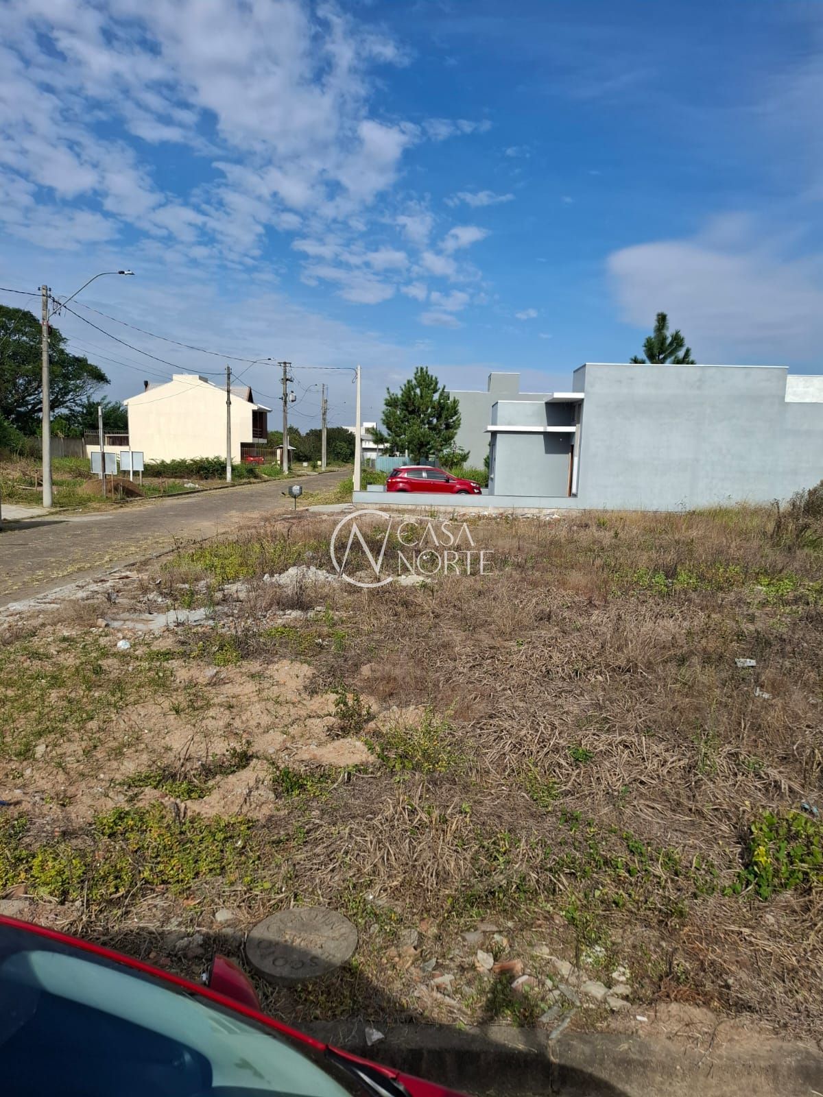 Terreno à venda  com 230m², Avenida Juca Batista no bairro Cavalhada em Porto Alegre