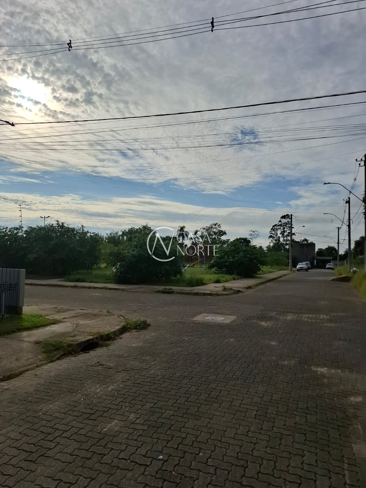 Terreno à venda  com 114m², Rua Jorge Babot Miranda no bairro Aberta dos Morros em Porto Alegre