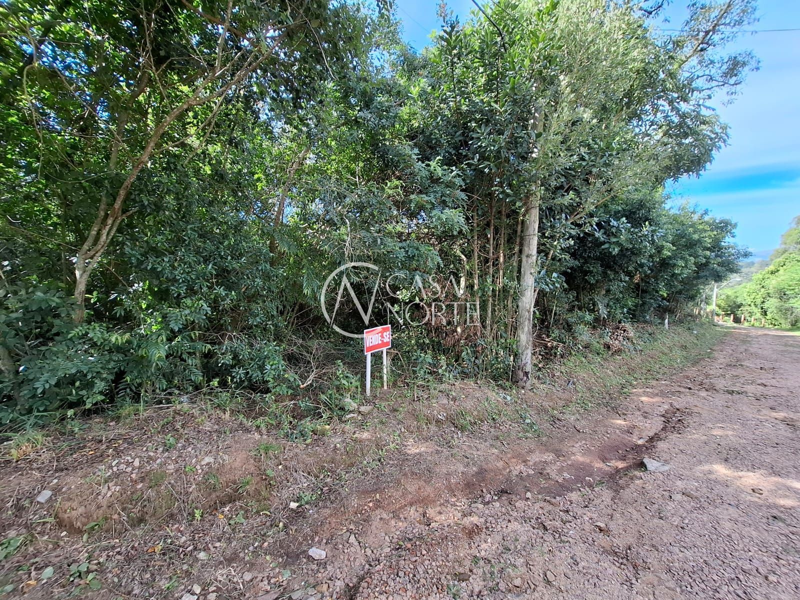 Terreno à venda  com 1m², Estrada Costa Gama no bairro Hípica em Porto Alegre