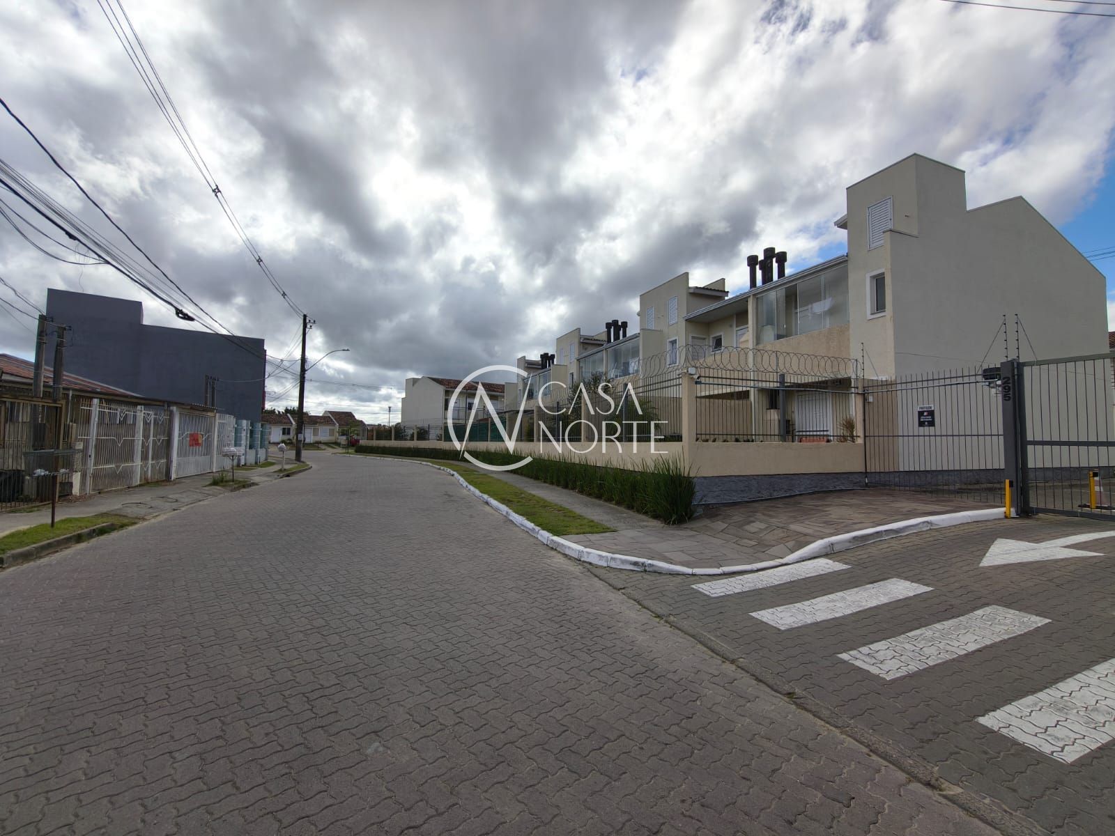 Apartamento à venda com 2 quartos, 36m², 1 vaga, Rua Nair Garcia Martins no bairro Restinga em Porto Alegre