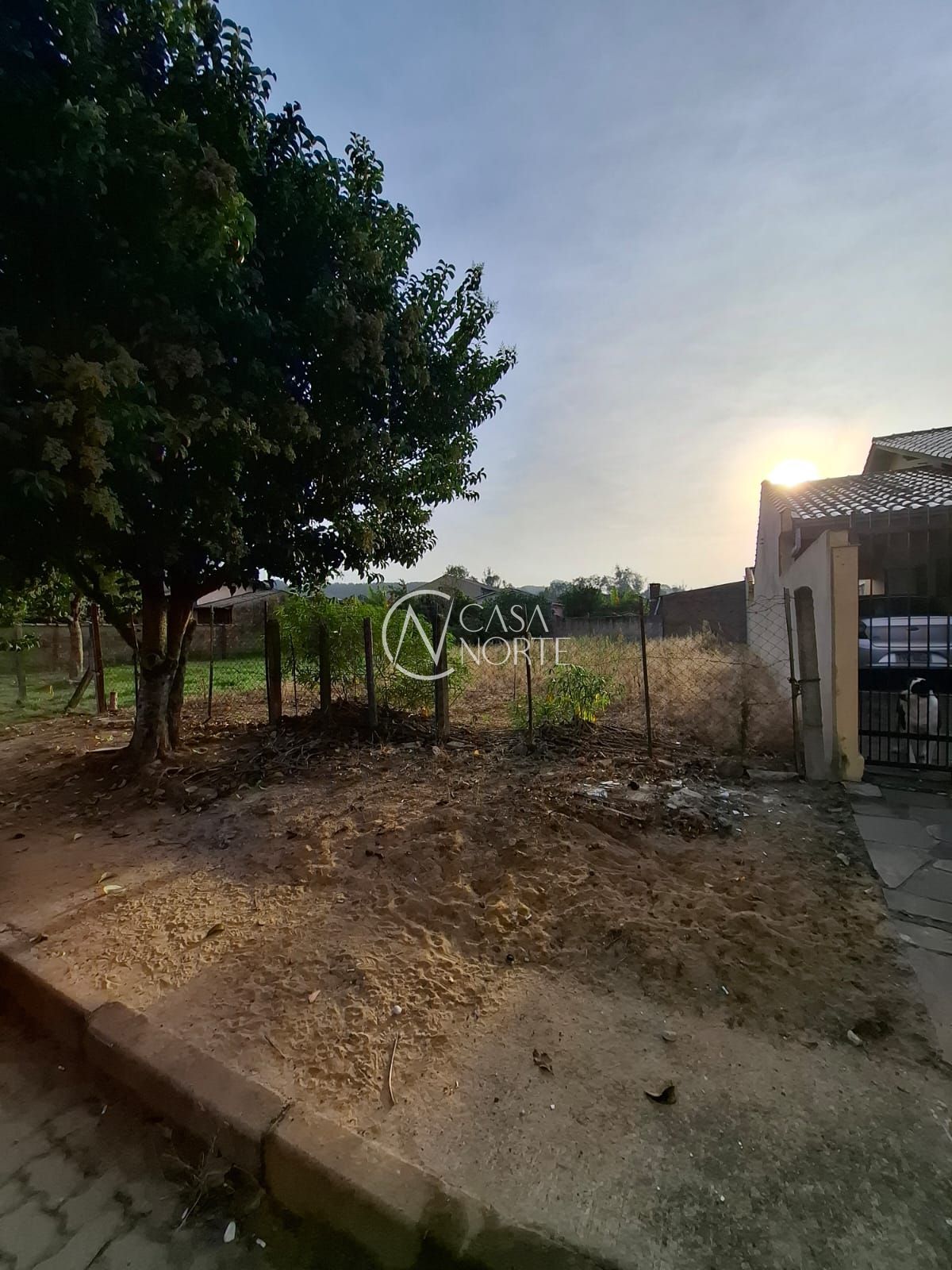 Terreno à venda  com 250m², Rua Natal Condotta no bairro Belém Novo em Porto Alegre